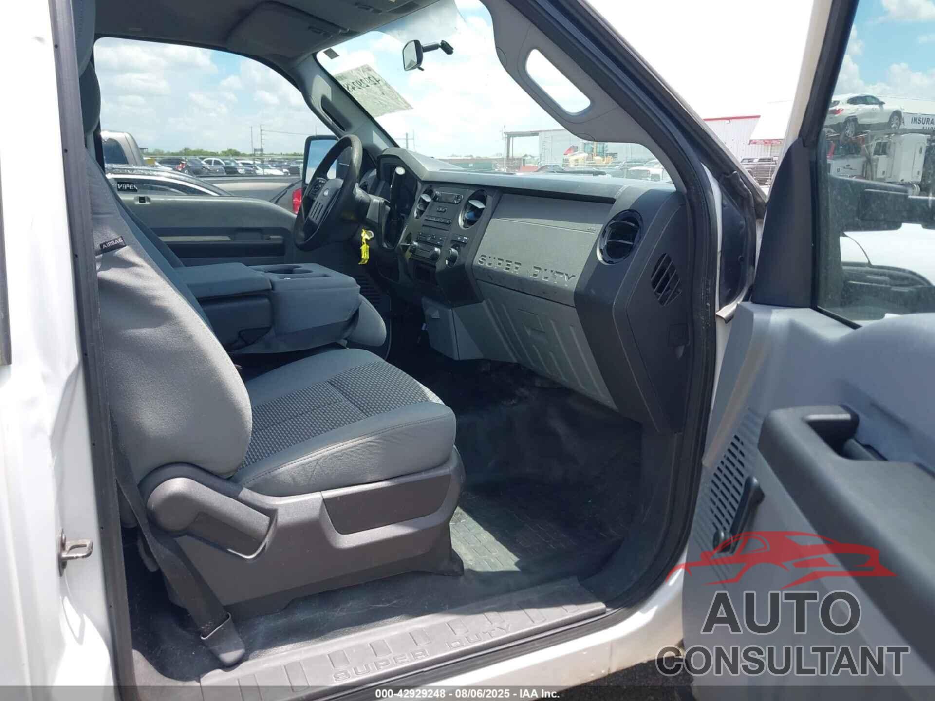 FORD F-250 2015 - 1FDBF2A60FEA98007