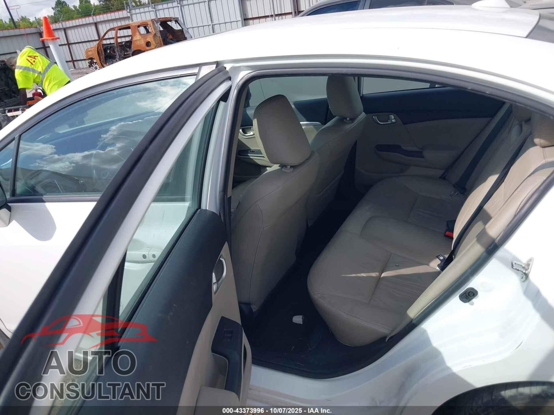 HONDA CIVIC 2014 - 19XFB2F9XEE004920