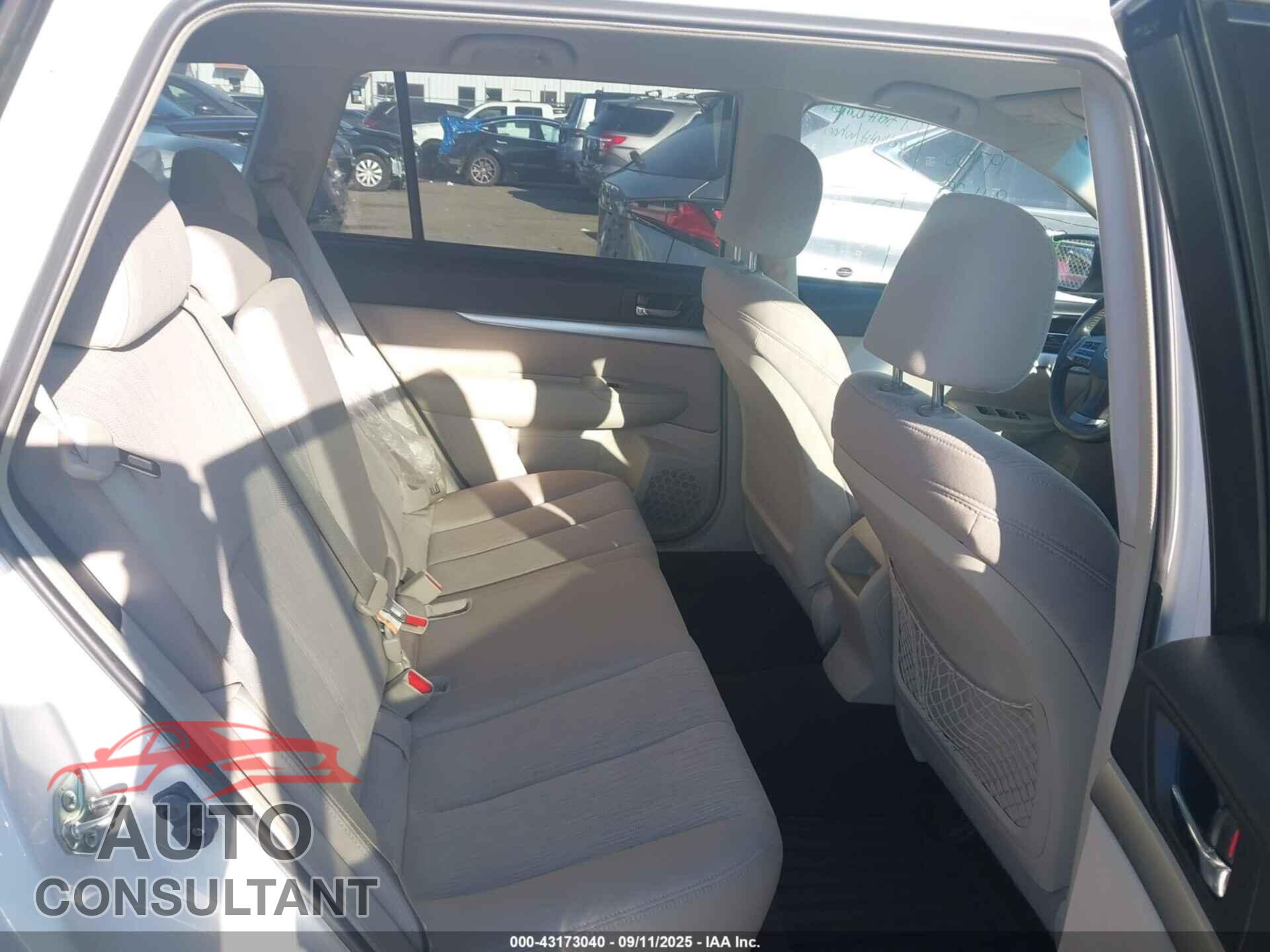 SUBARU OUTBACK 2014 - 4S4BRCCC8E3265126