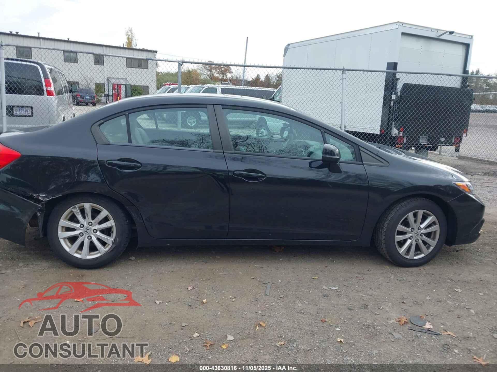 HONDA CIVIC 2012 - 2HGFB2F86CH570695