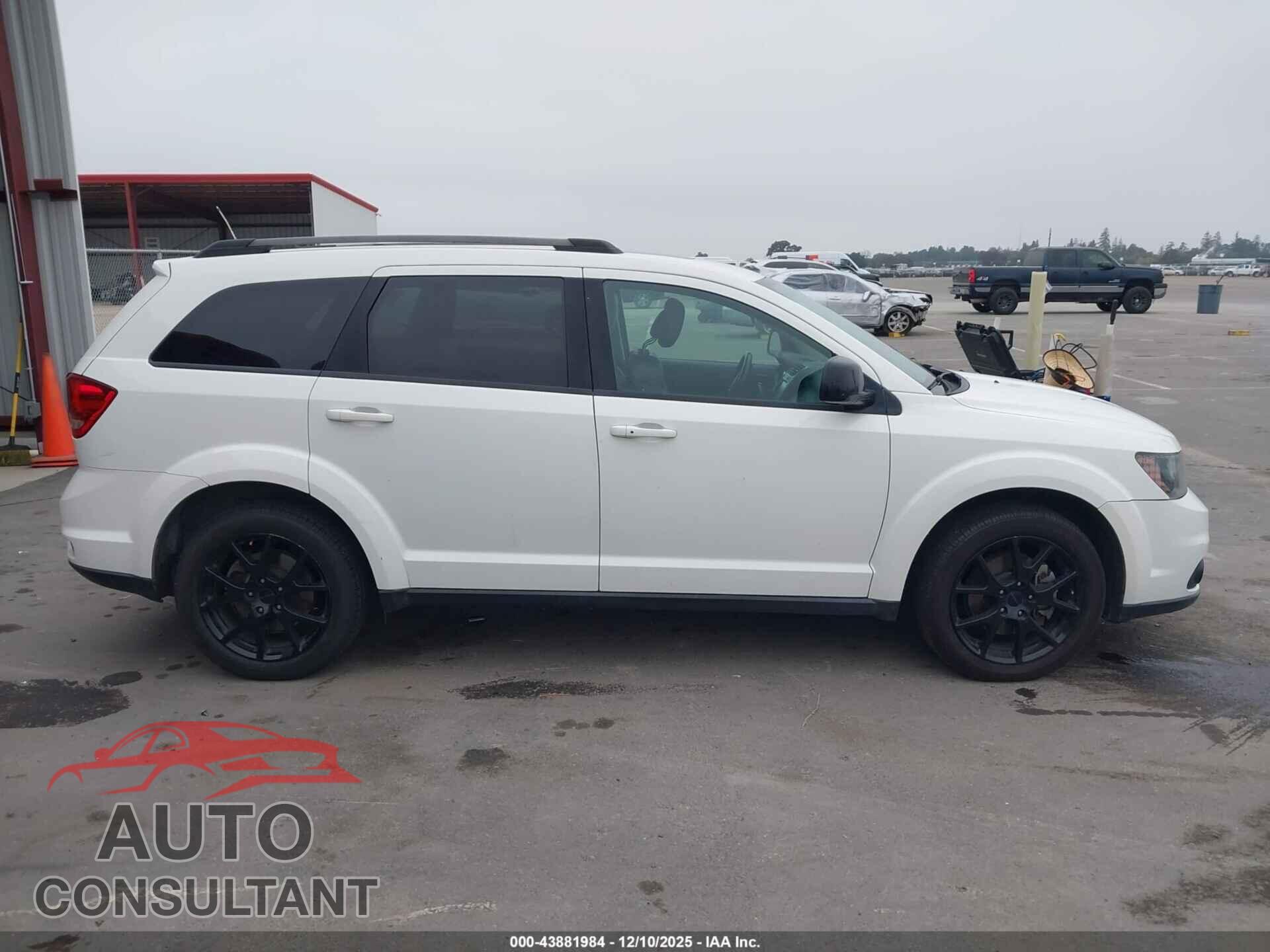 DODGE JOURNEY 2017 - 3C4PDCEG7HT648640