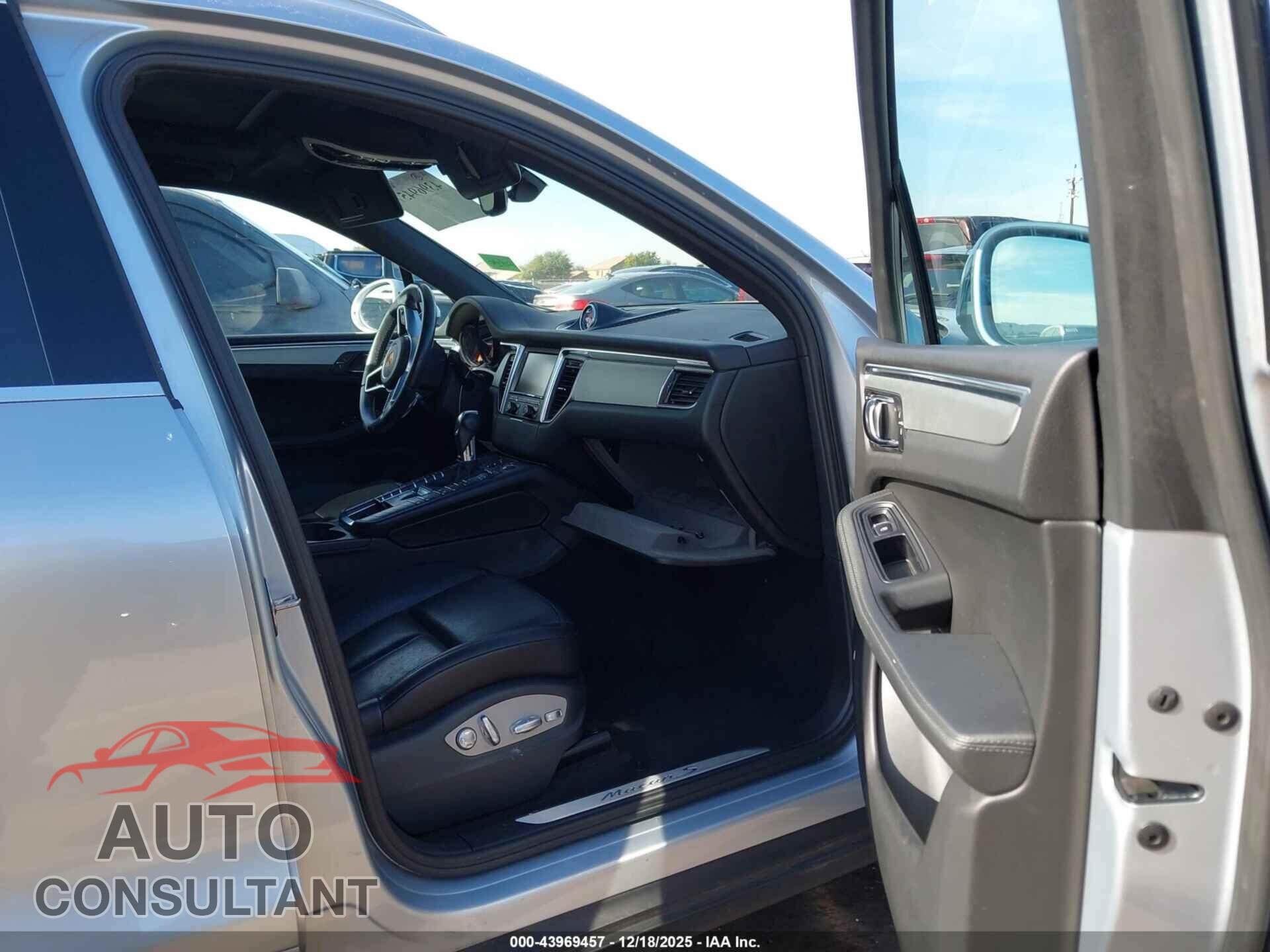PORSCHE MACAN 2016 - WP1AB2A5XGLB51293