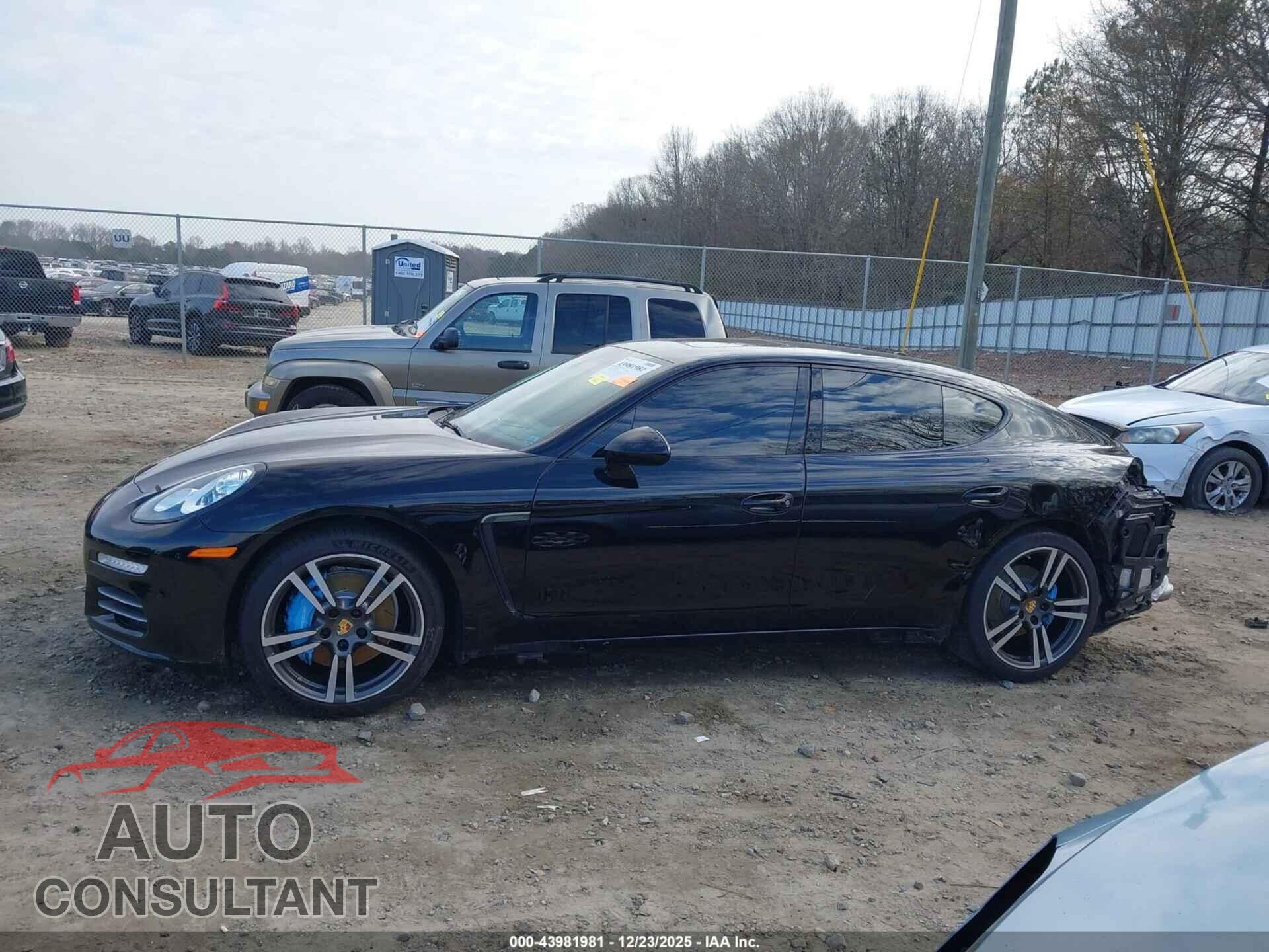 PORSCHE PANAMERA 2016 - WP0AA2A75GL005163