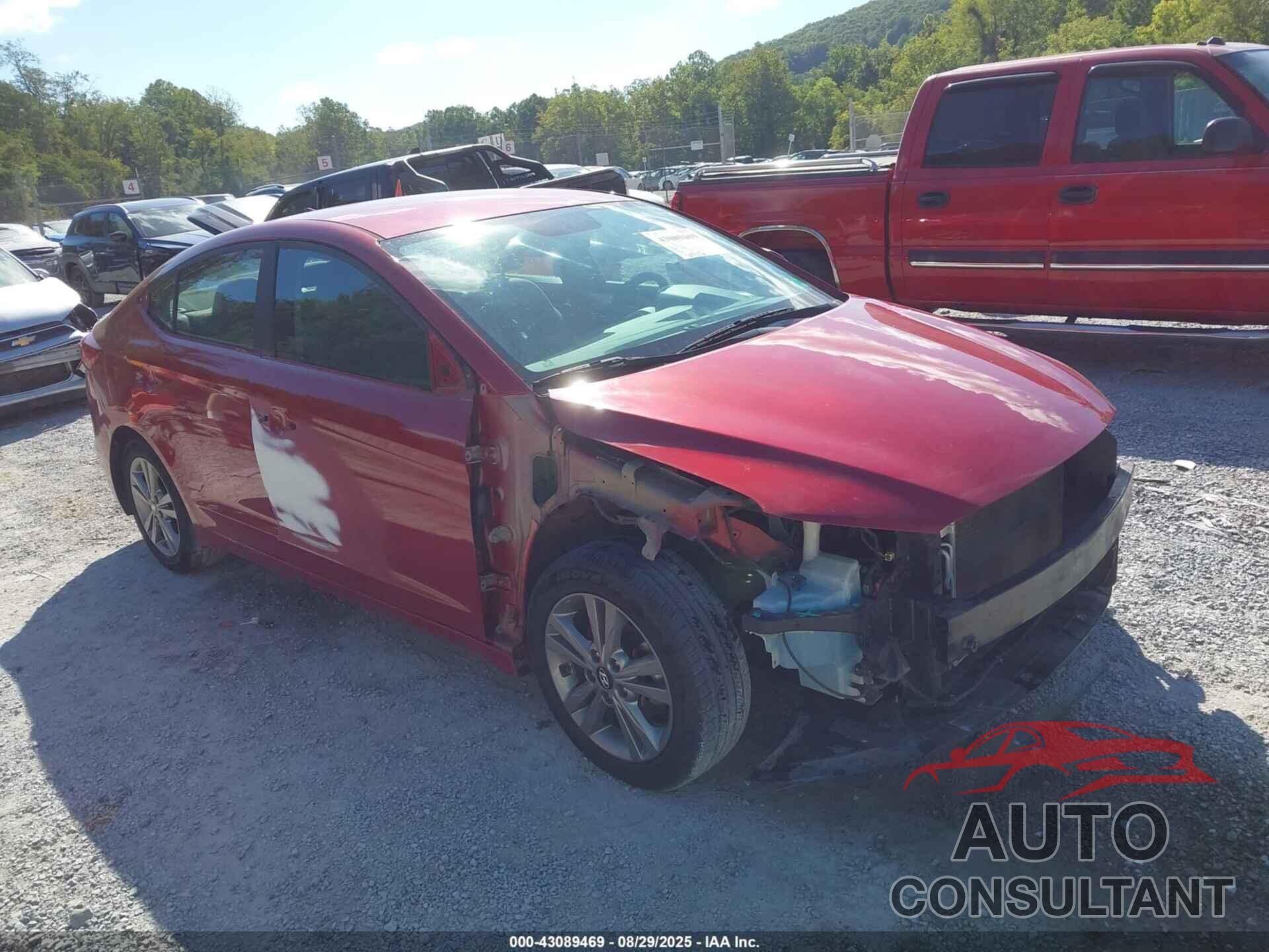 HYUNDAI ELANTRA 2018 - KMHD84LF6JU471996