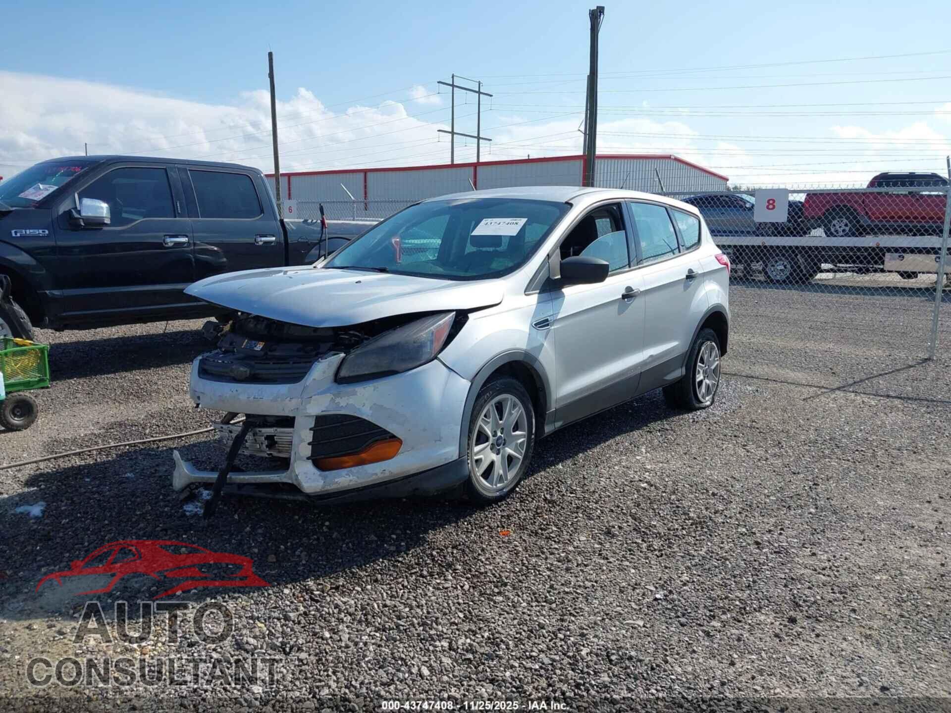 FORD ESCAPE 2013 - 1FMCU0F72DUB06076