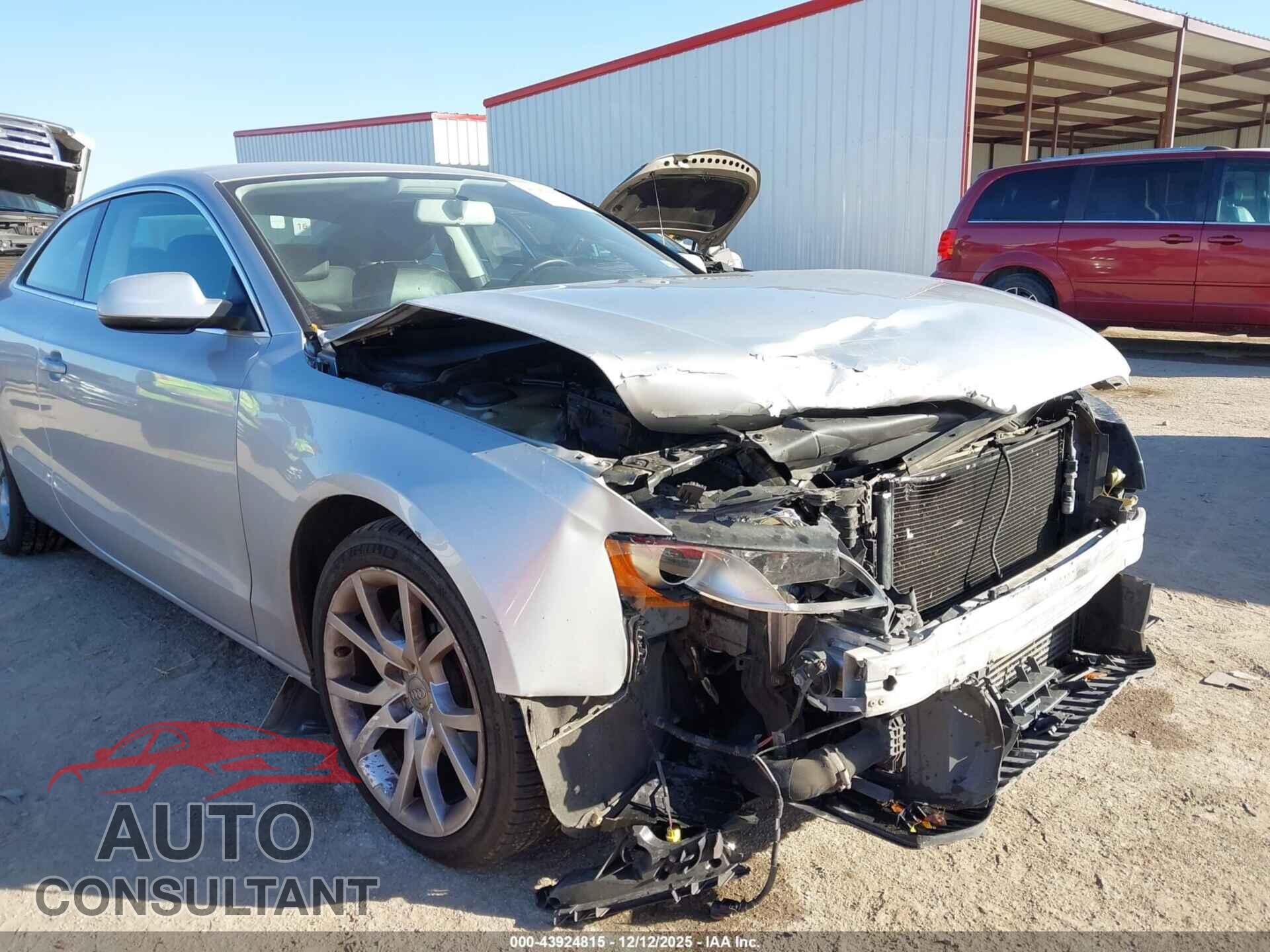 AUDI A5 2011 - WAUCFAFR4BA008961
