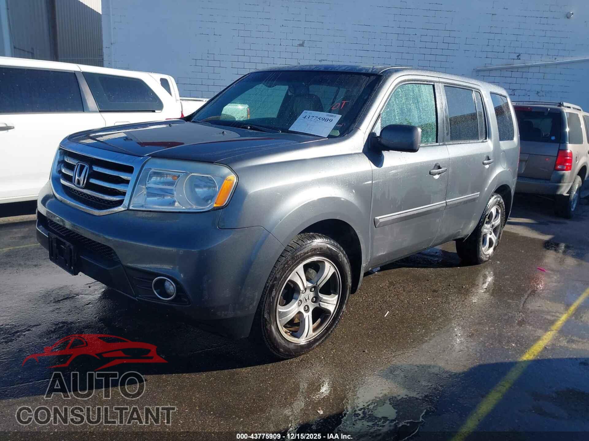 HONDA PILOT 2012 - 5FNYF4H55CB032019