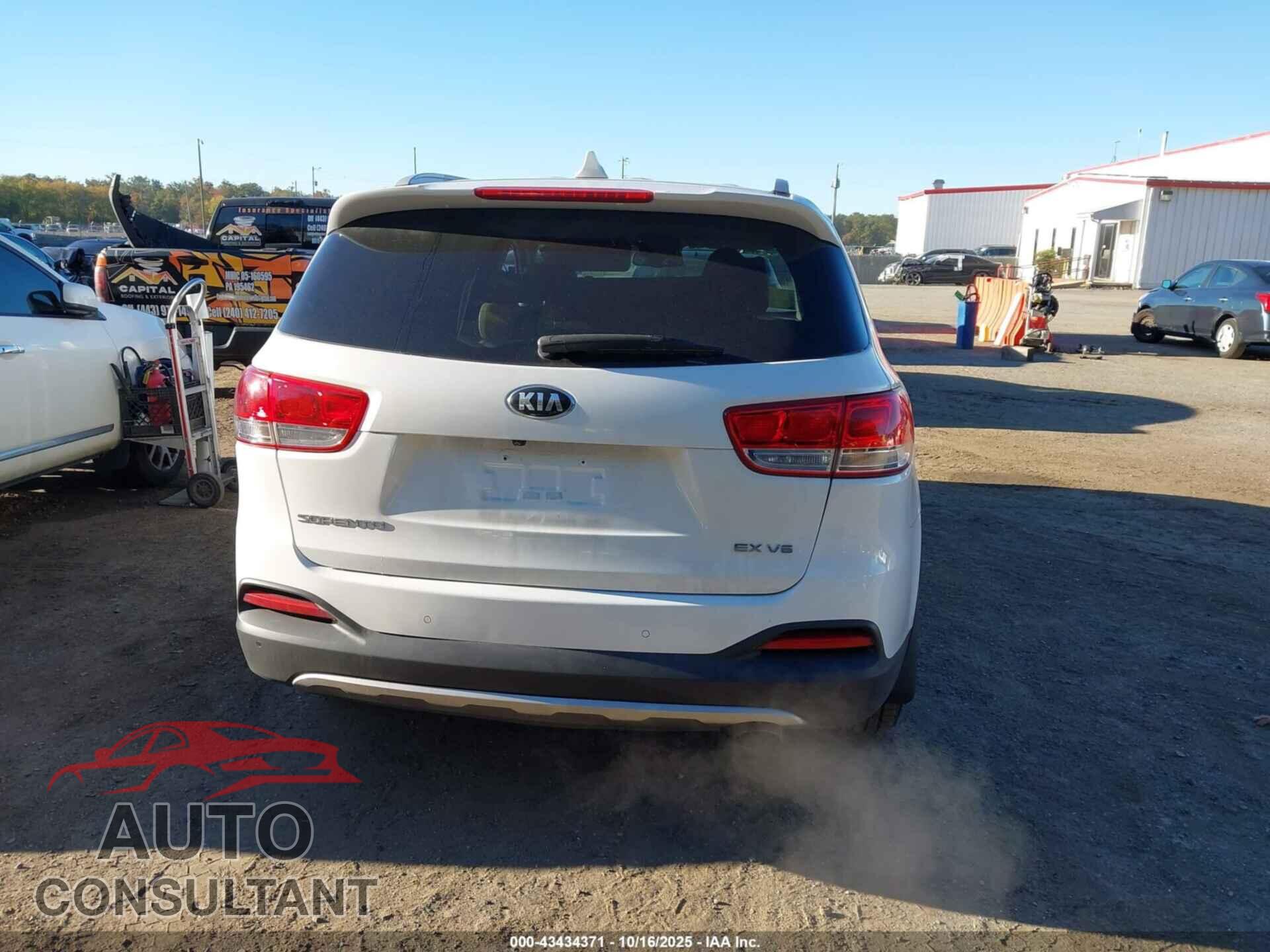 KIA SORENTO 2017 - 5XYPHDA55HG305430