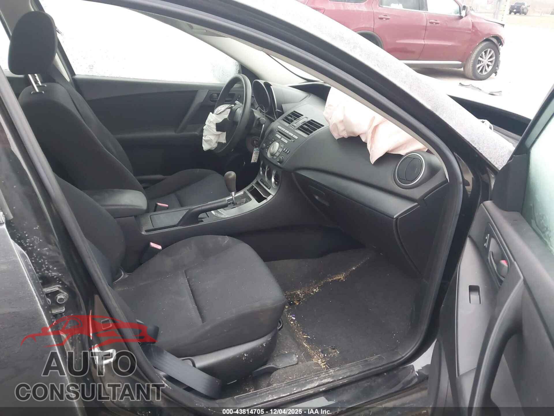 MAZDA MAZDA3 2011 - JM1BL1UG6B1437687
