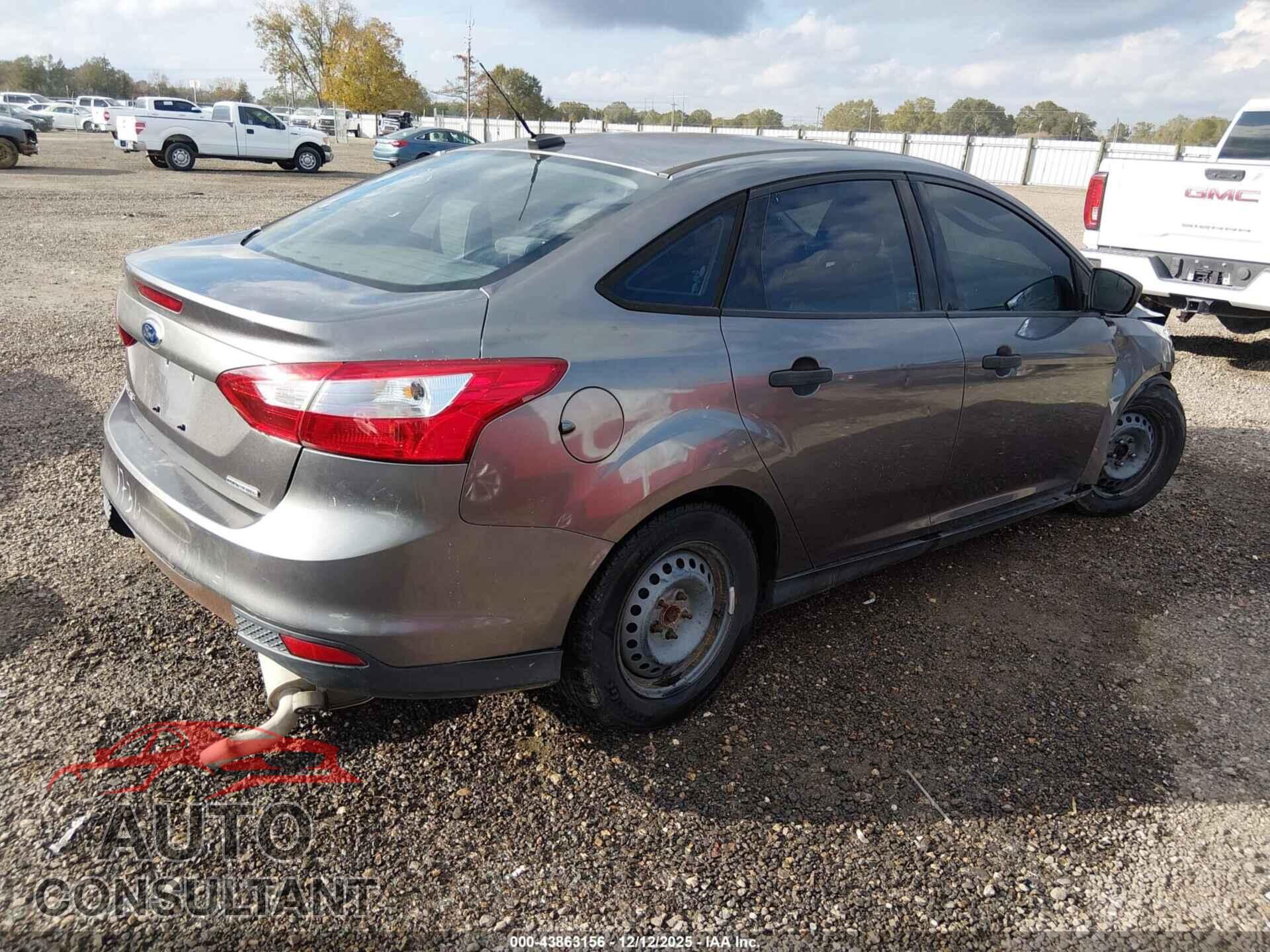 FORD FOCUS 2014 - 1FADP3E27EL398618