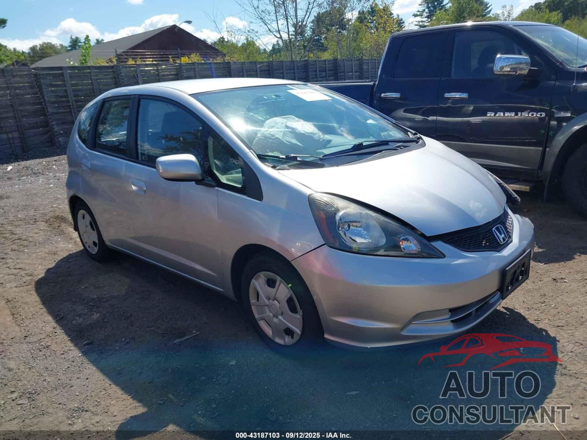 HONDA FIT 2013 - JHMGE8G3XDC043519