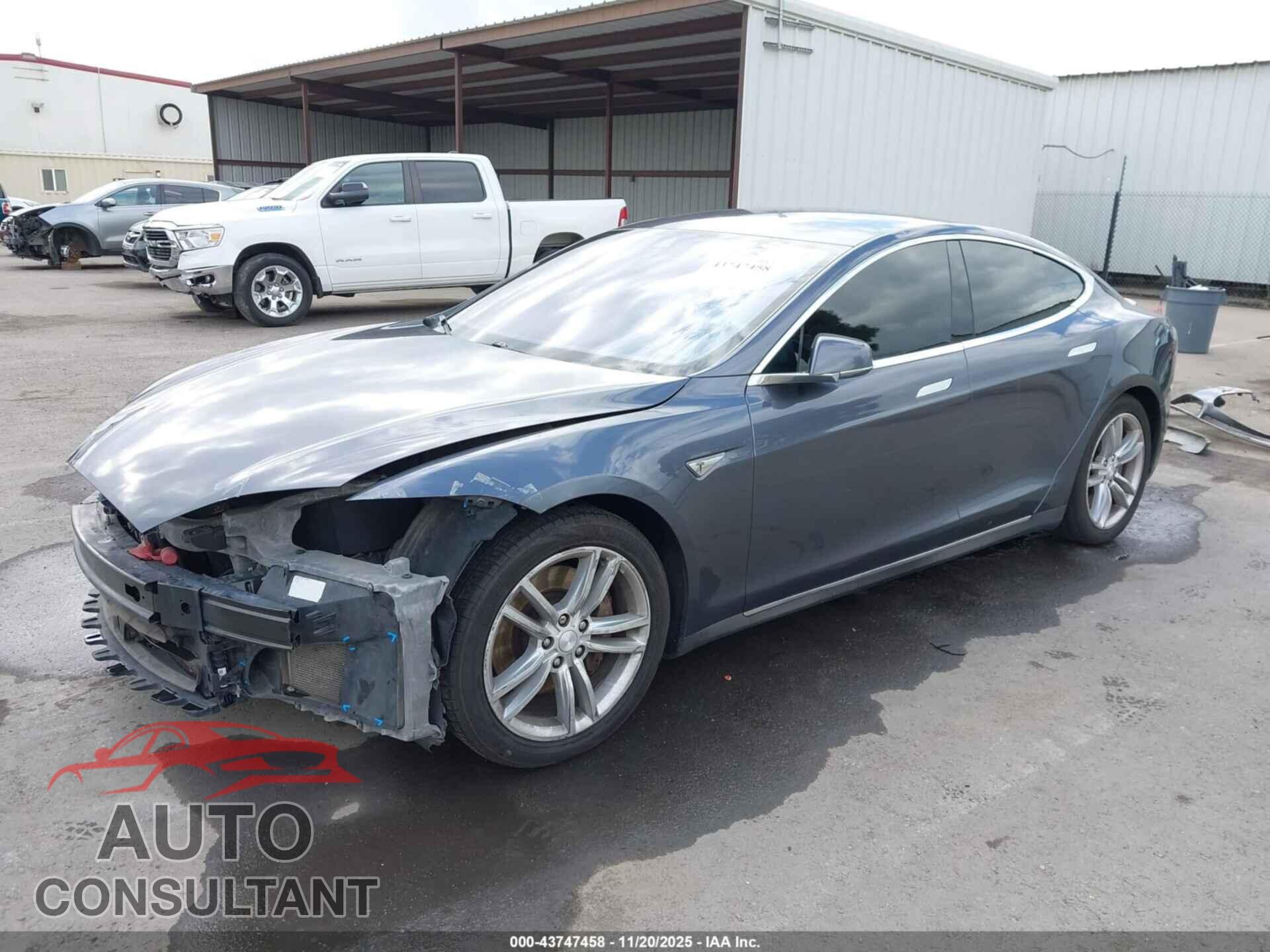 TESLA MODEL S 2014 - 5YJSA1H11EFP63257
