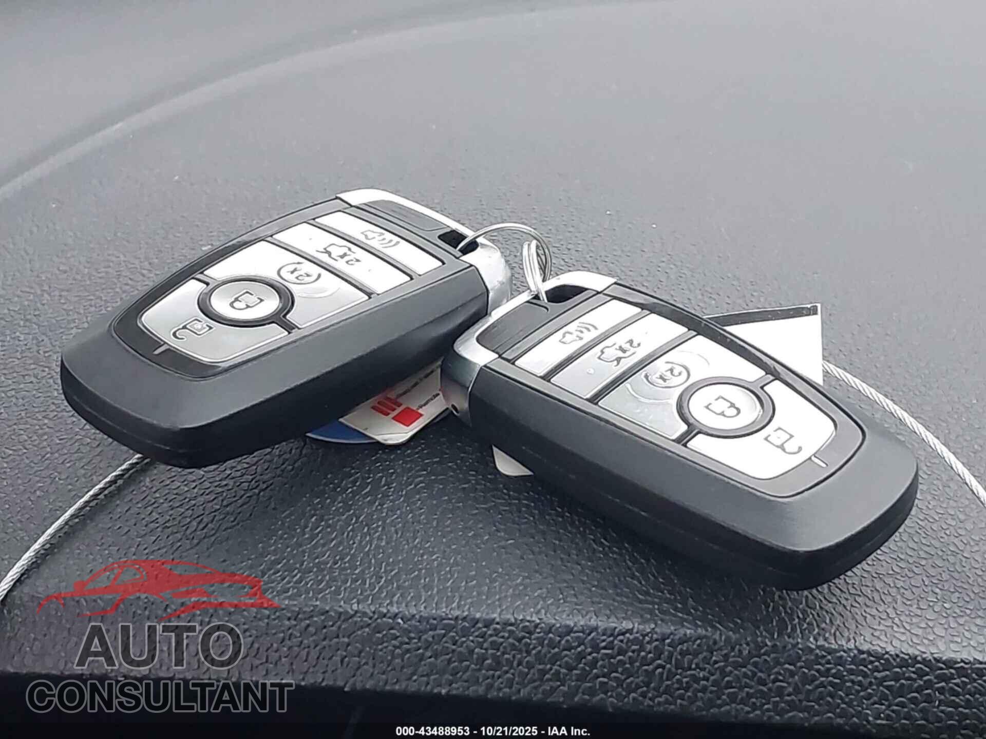 FORD EXPLORER 2018 - 1FM5K7F86JGB15518