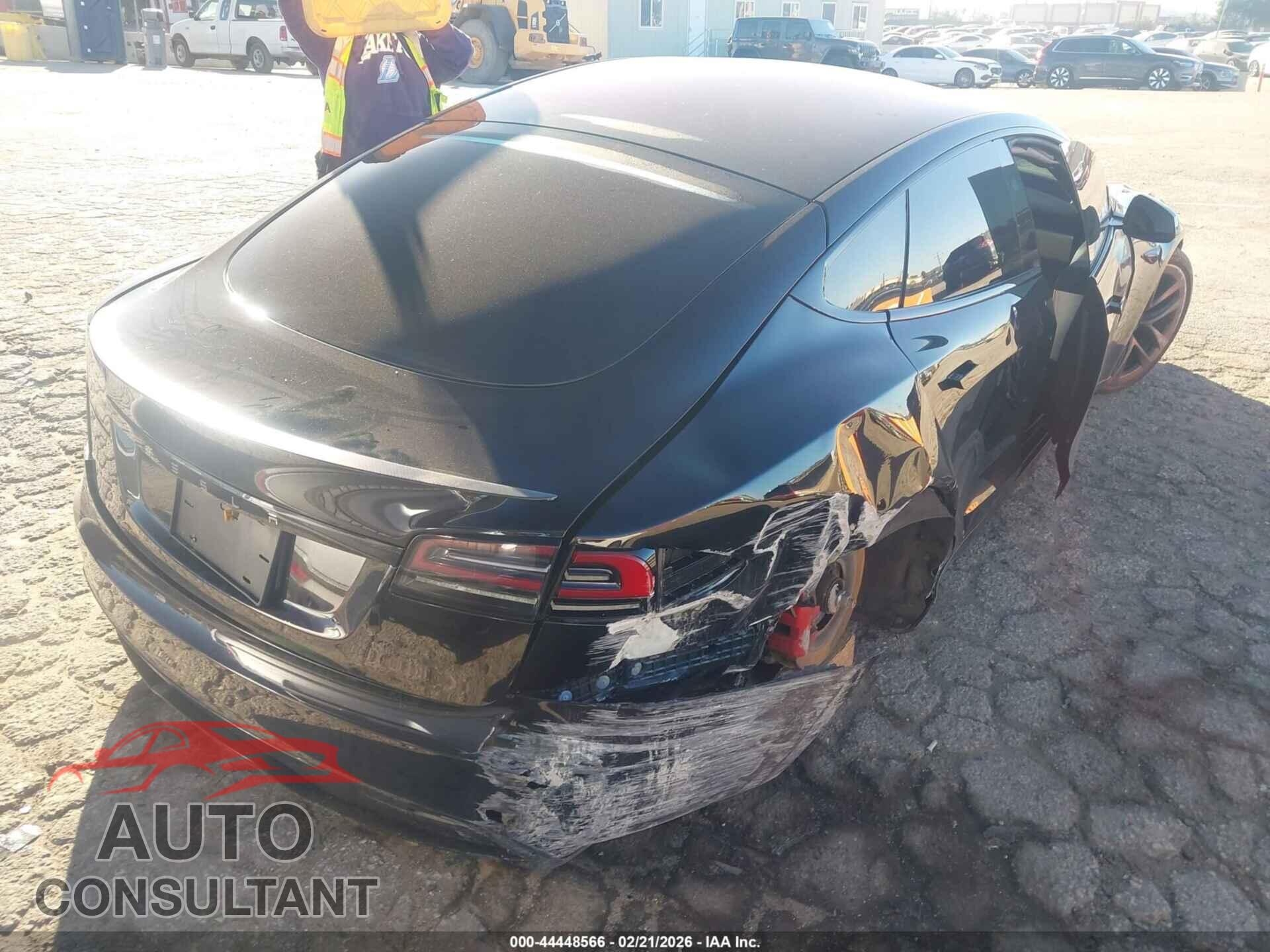 TESLA MODEL S 2023 - 5YJSA1E60PF516394