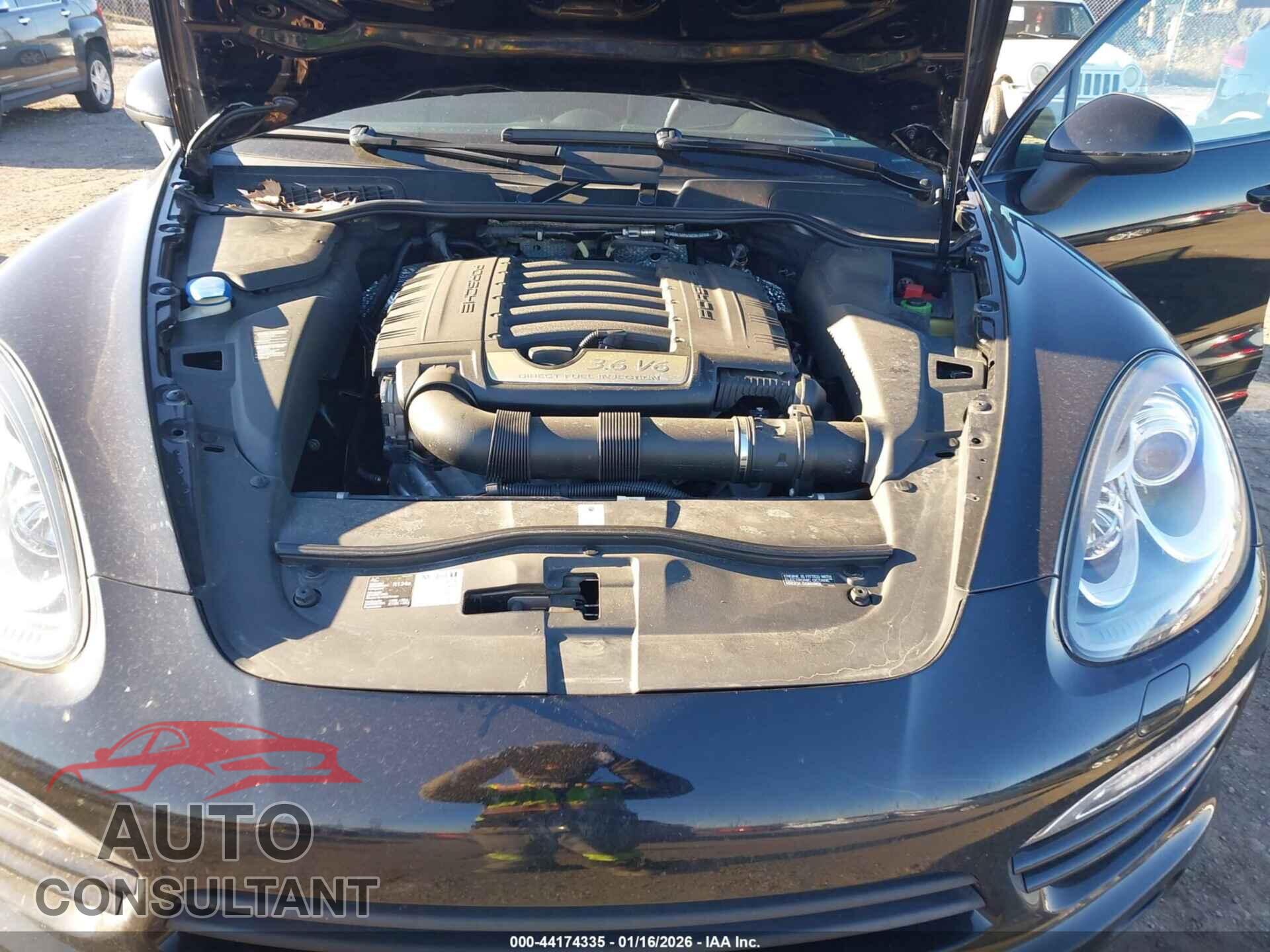 PORSCHE CAYENNE 2012 - WP1AA2A28CLA07308