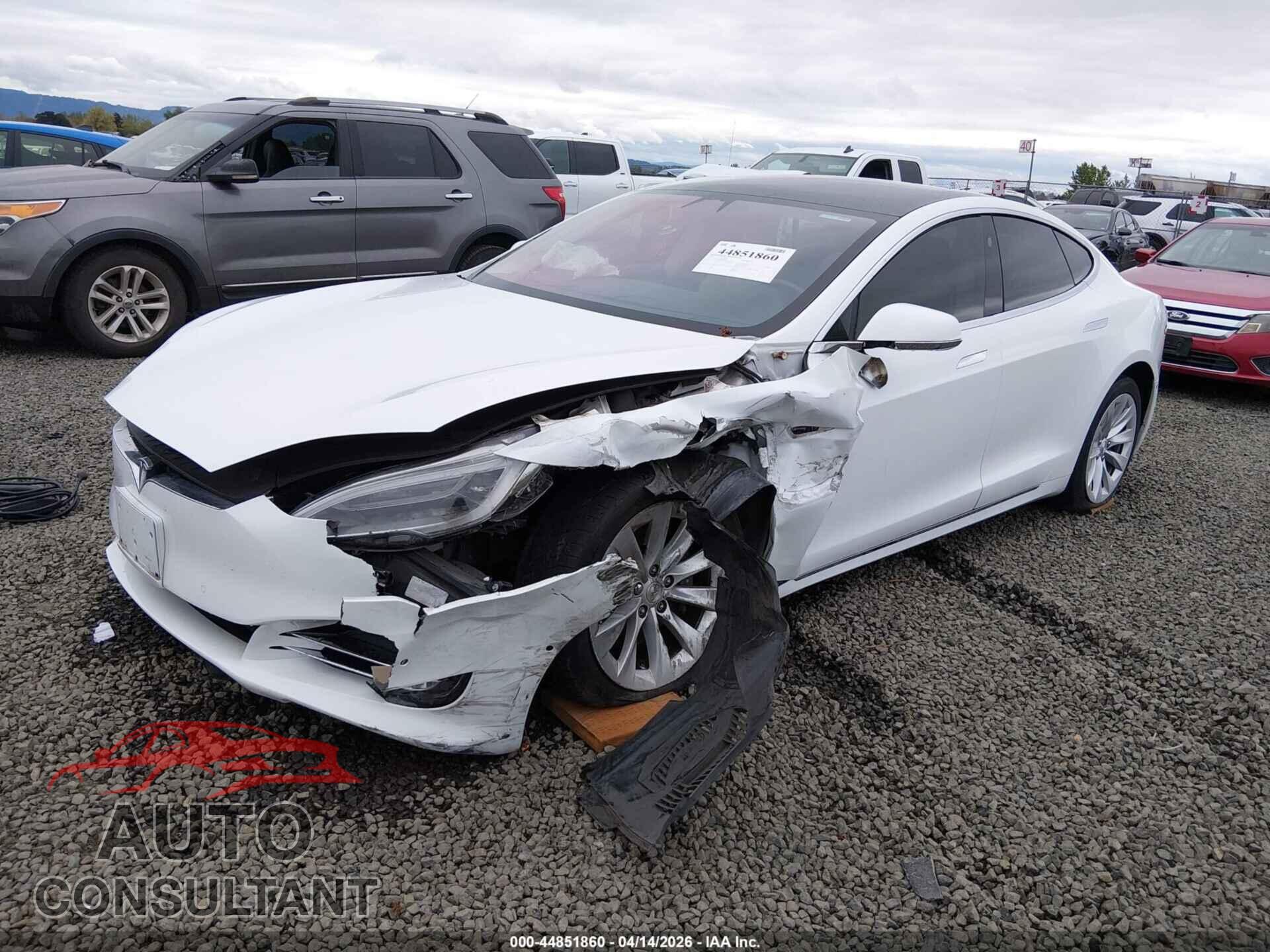 TESLA MODEL S 2017 - 5YJSA1E21HF198428