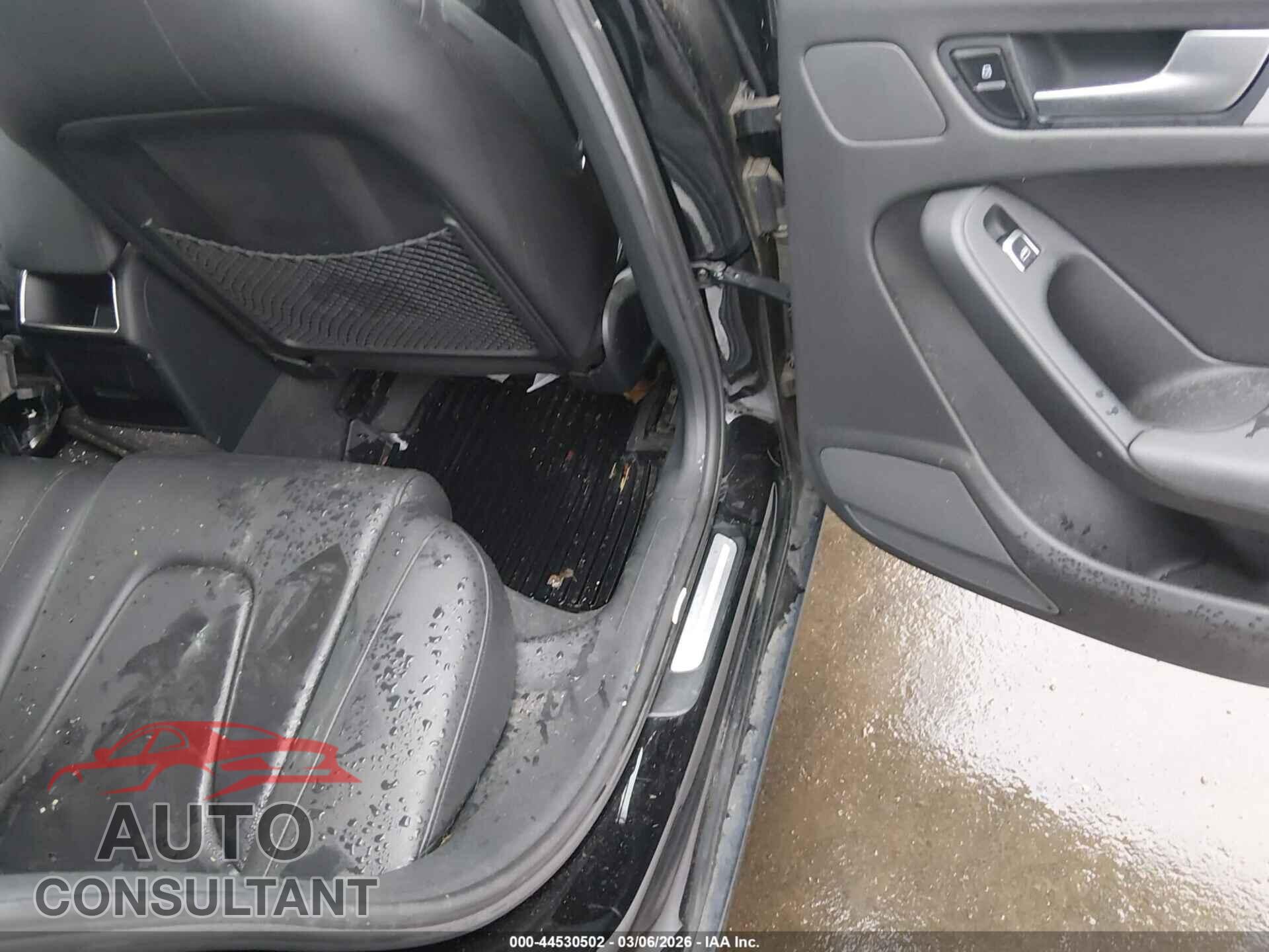 AUDI A4 2013 - WAUDFAFL1DN038110
