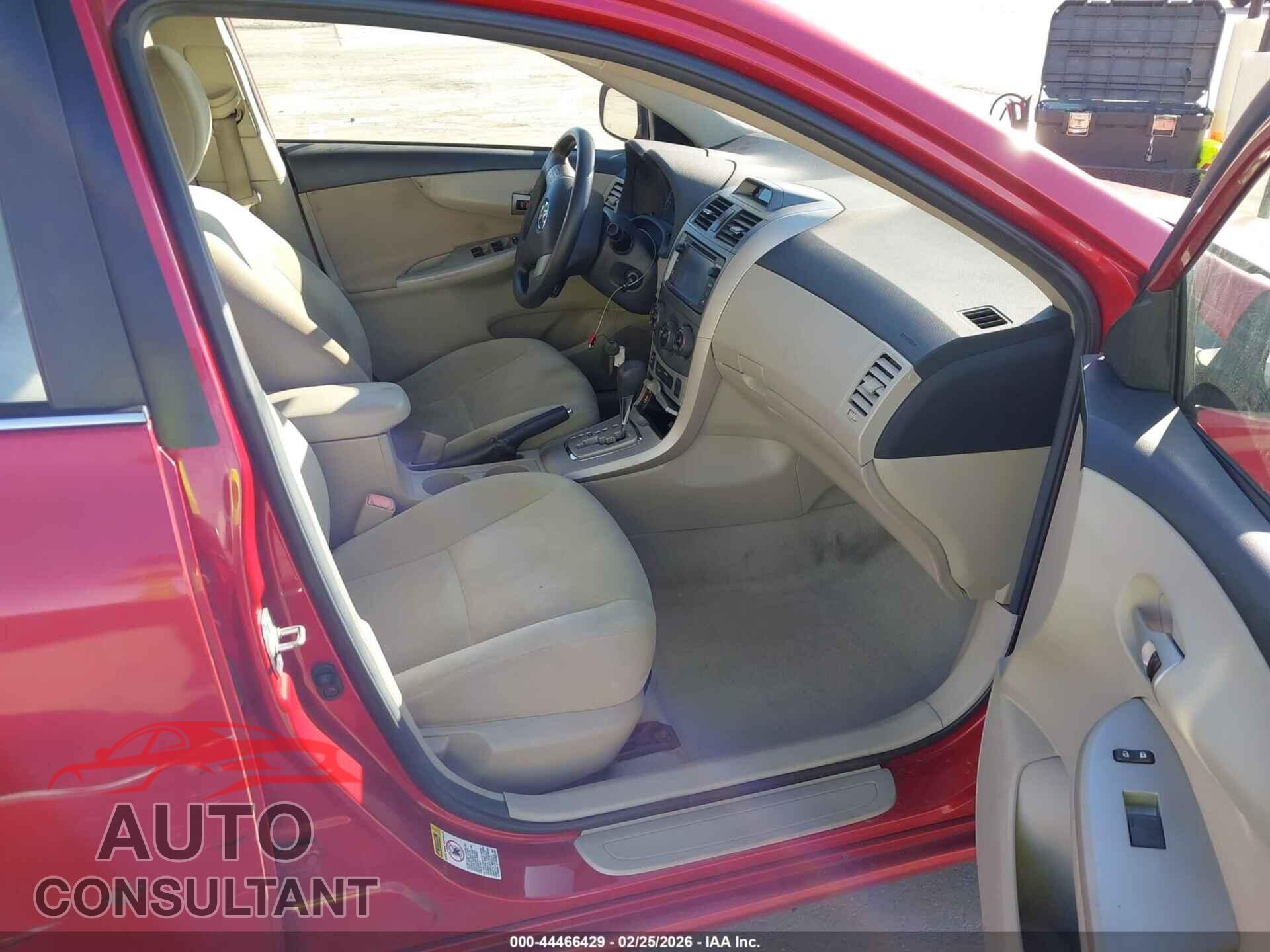 TOYOTA COROLLA 2013 - 5YFBU4EE0DP077990