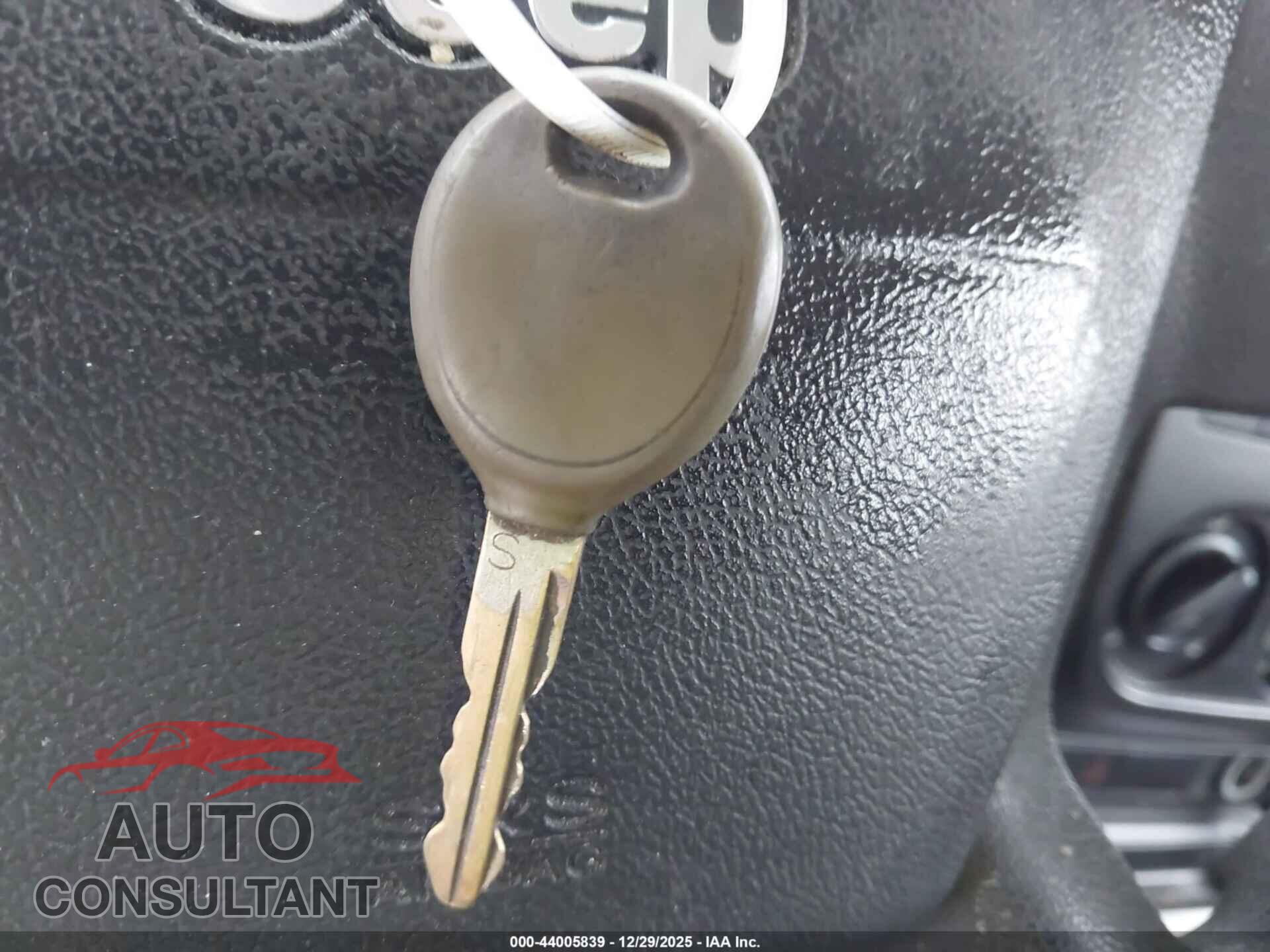 JEEP COMPASS 2009 - 1J4FT47B79D102833