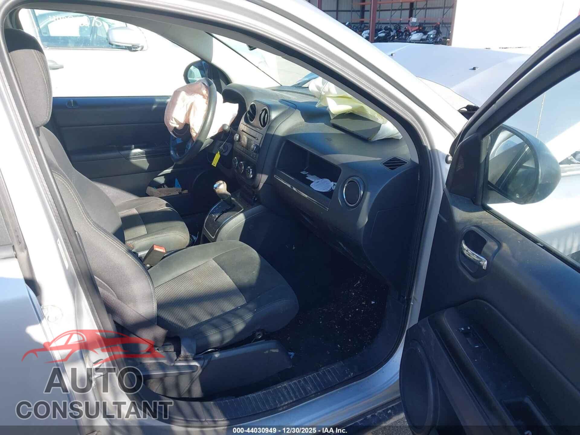 JEEP COMPASS 2012 - 1C4NJDBB7CD686947
