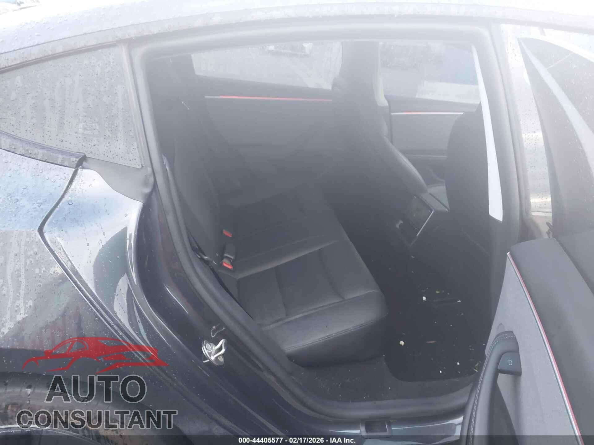 TESLA MODEL 3 2024 - 5YJ3E1EA2RF746891