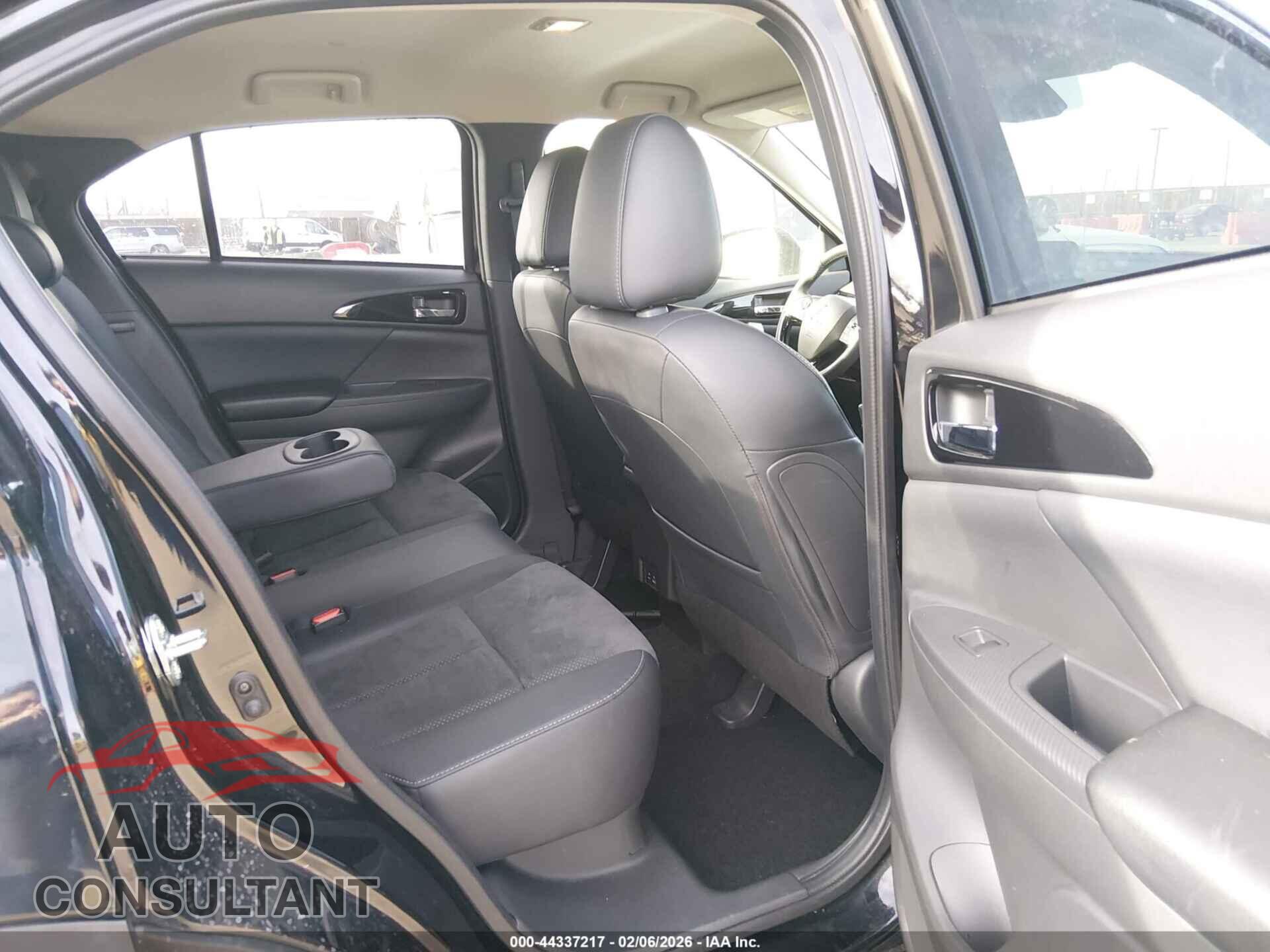 MITSUBISHI ECLIPSE CROSS 2025 - JA4ATWAA7SZ044043
