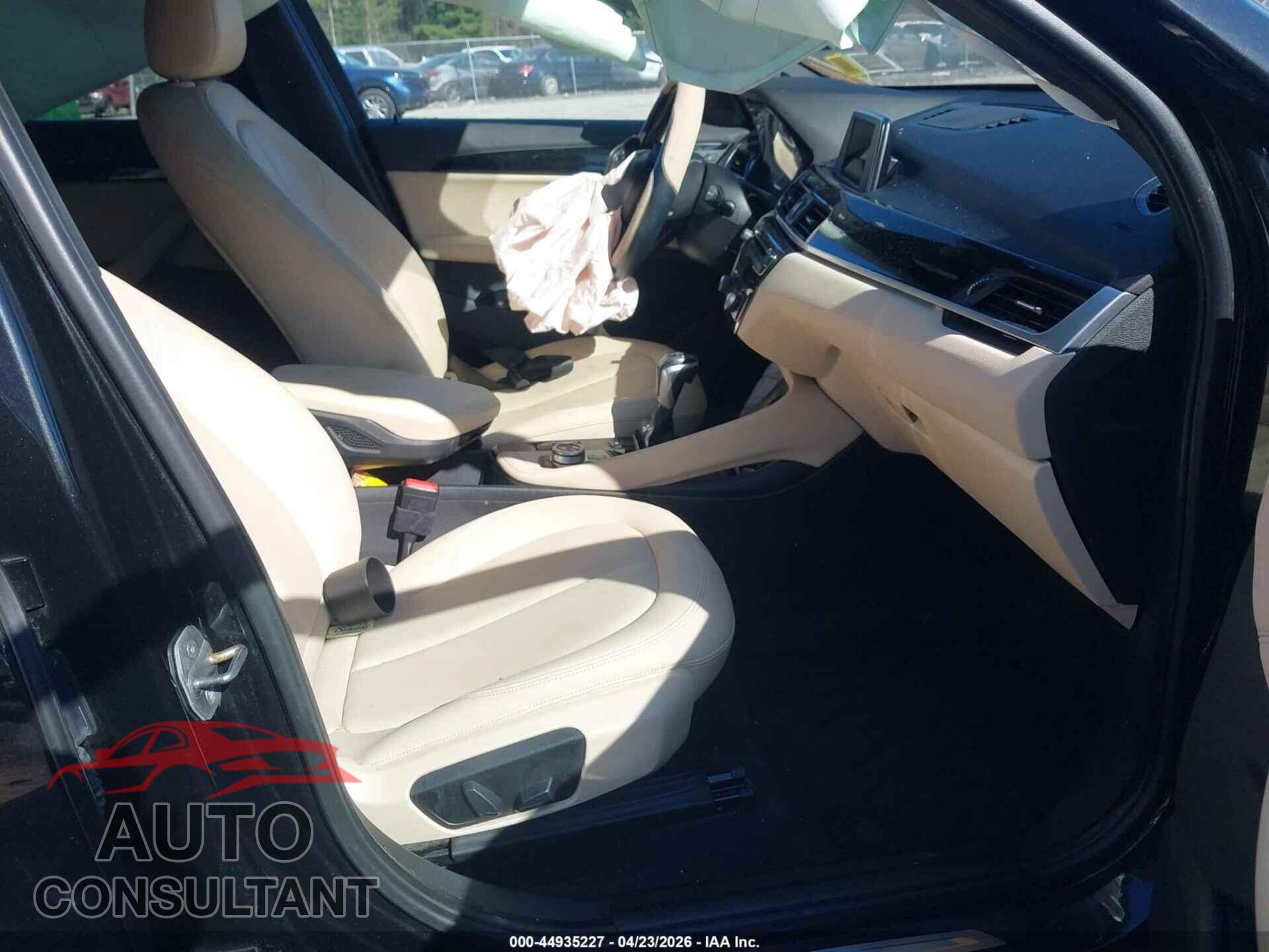 BMW X1 2017 - WBXHT3C38H5F73685