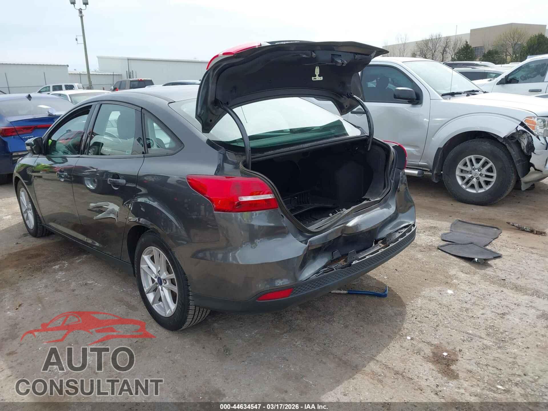 FORD FOCUS 2017 - 1FADP3F28HL249573