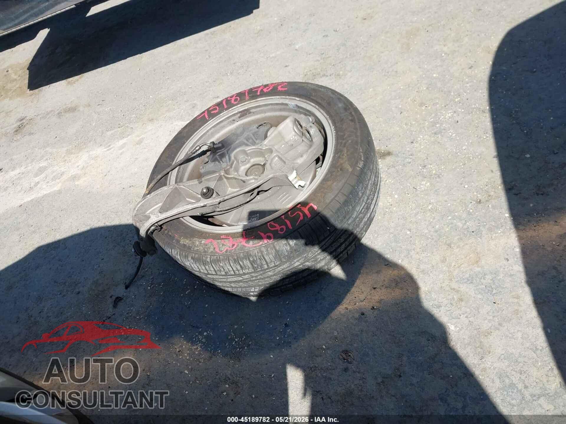 TESLA MODEL S 2017 - 5YJSA1E14HF185812