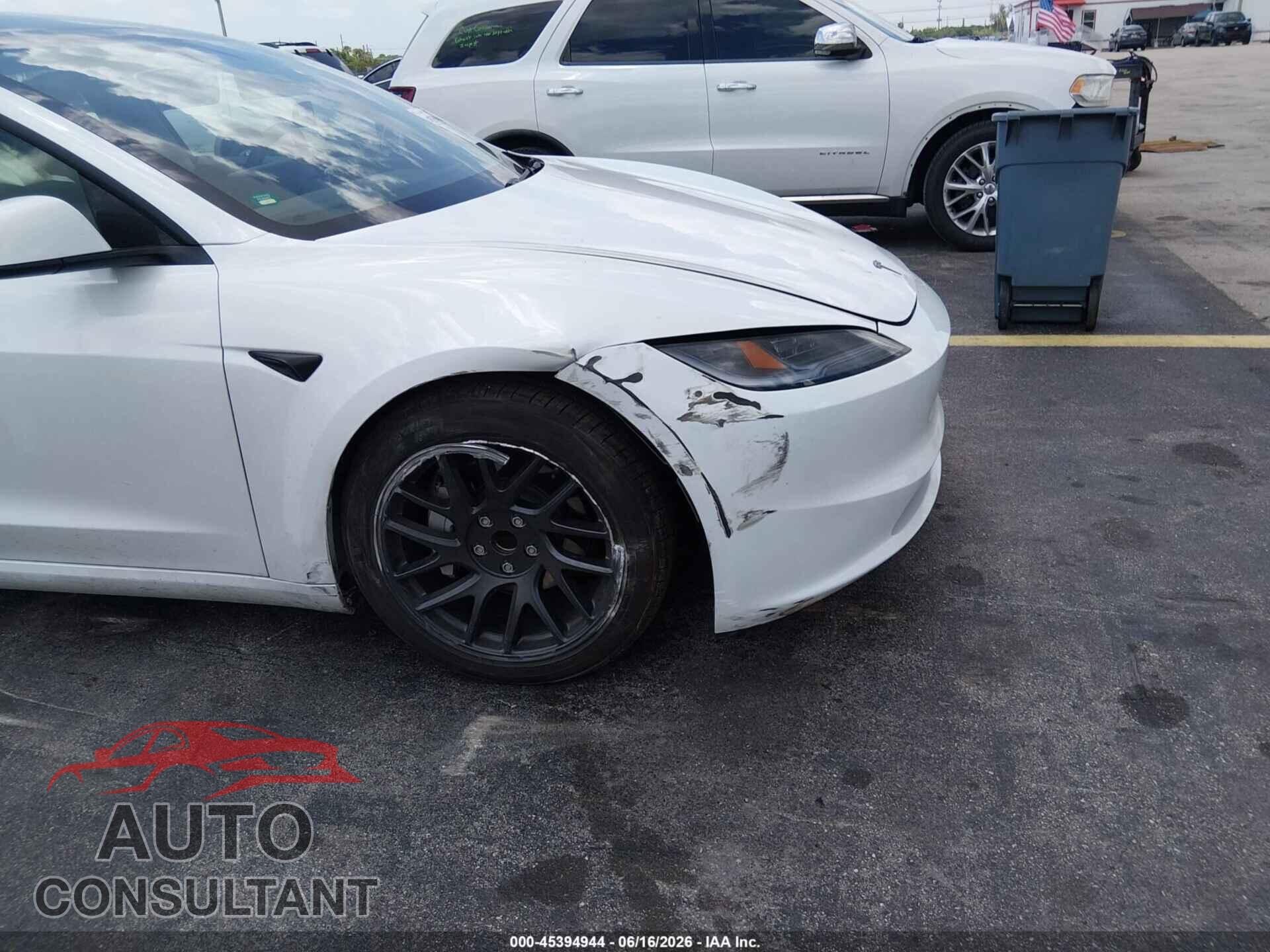 TESLA MODEL 3 2026 - 5YJ3E1EA0TF137449