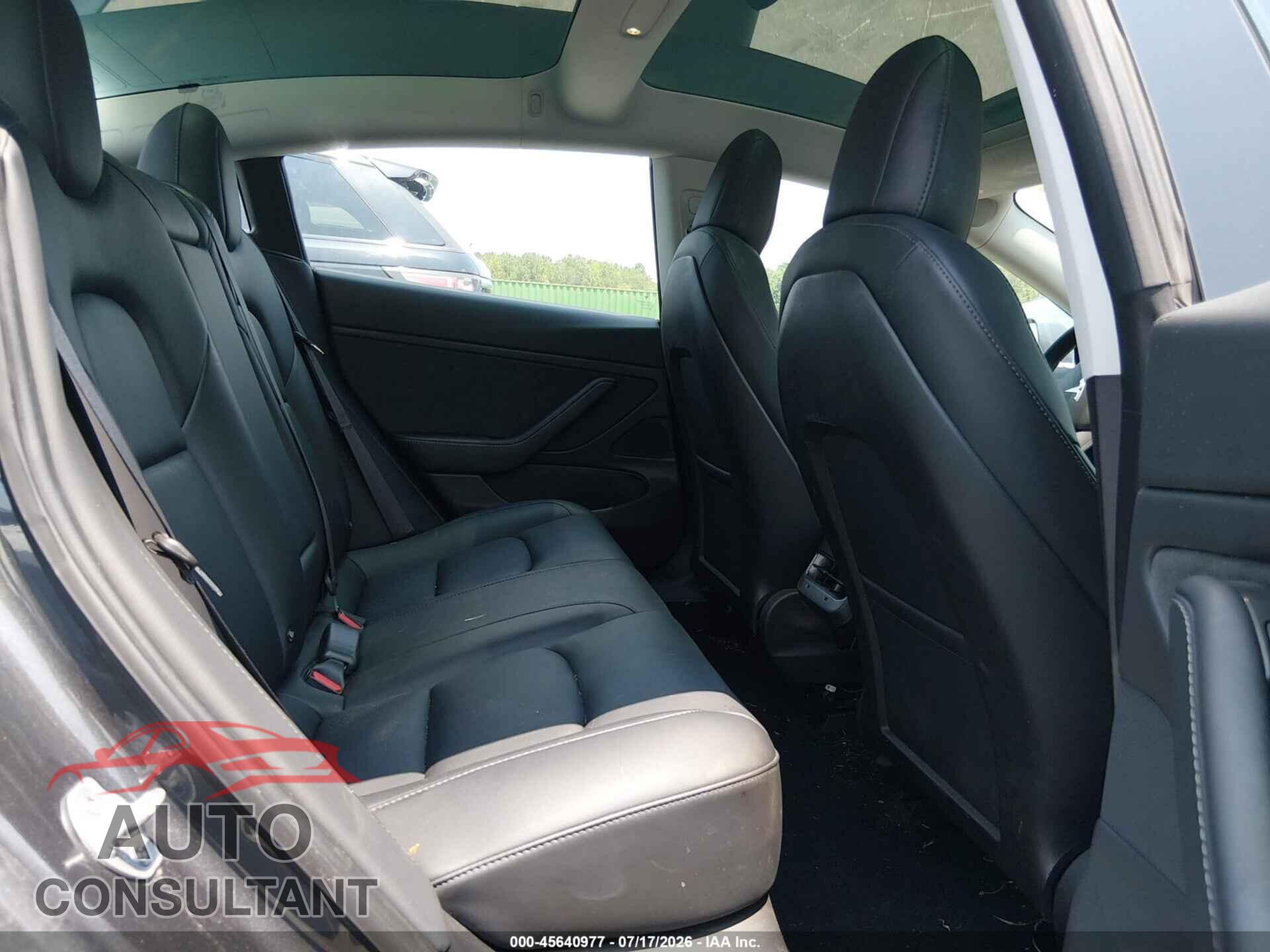 TESLA MODEL 3 2018 - 5YJ3E1EB2JF119427