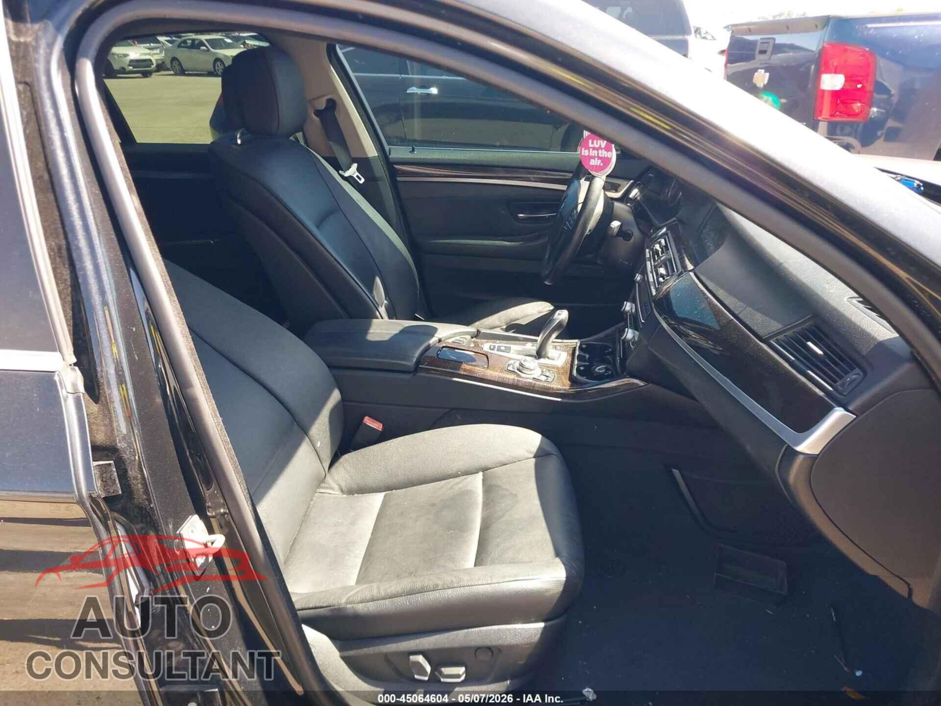 BMW 528I 2012 - WBAXG5C56CDY29986