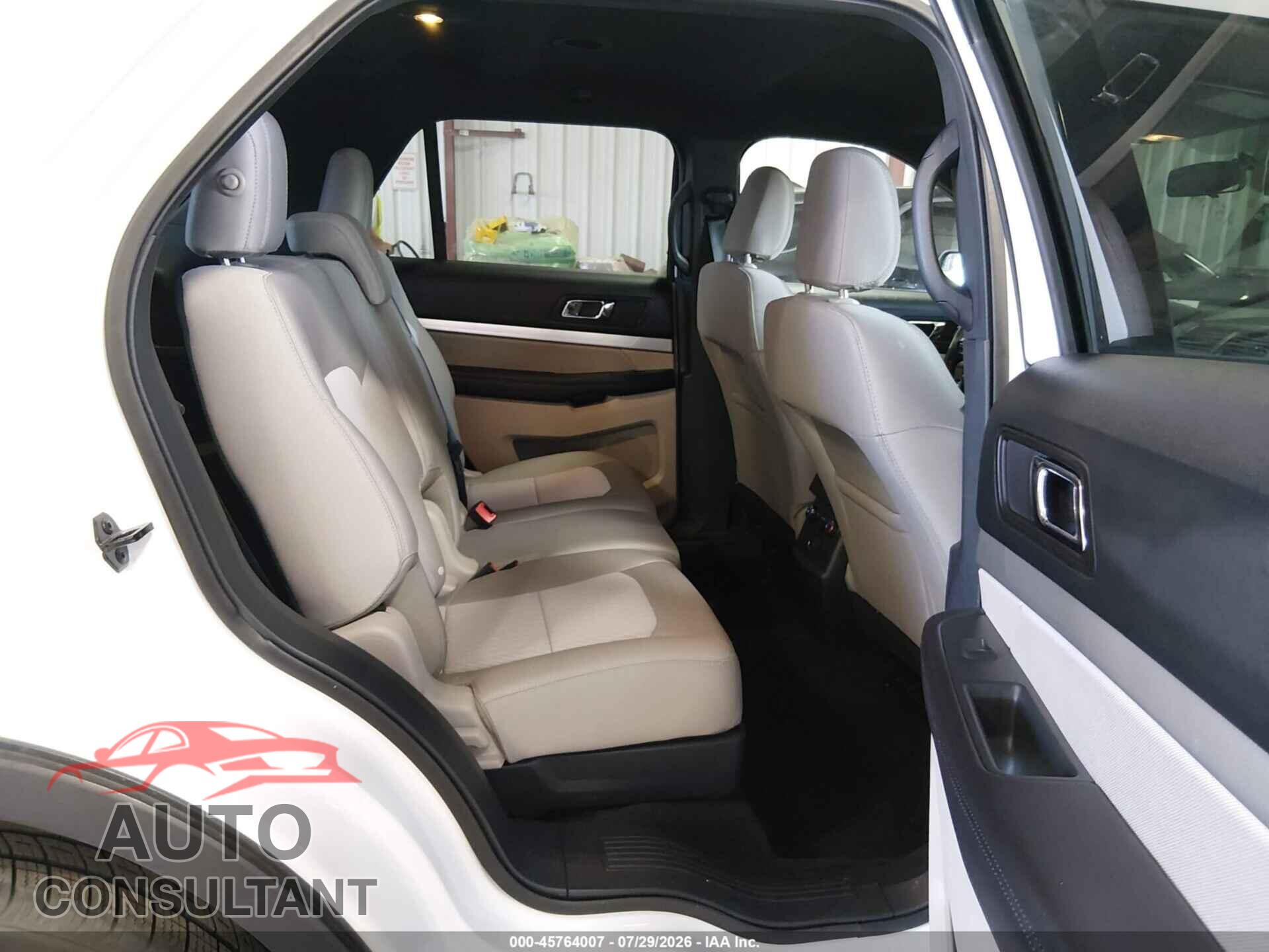 FORD EXPLORER 2018 - 1FM5K8B84JGB95249