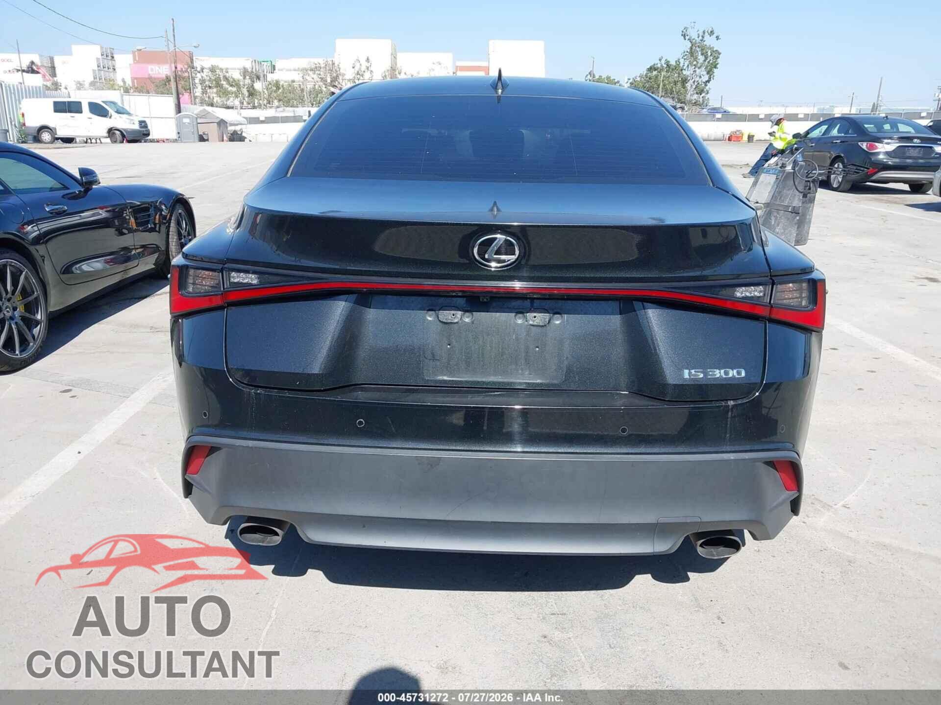 LEXUS IS 300 2021 - JTHCA1D22M5114858