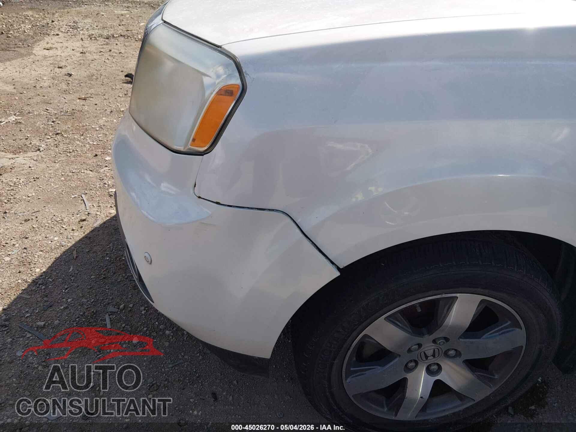 HONDA PILOT 2013 - 5FNYF3H90DB033528