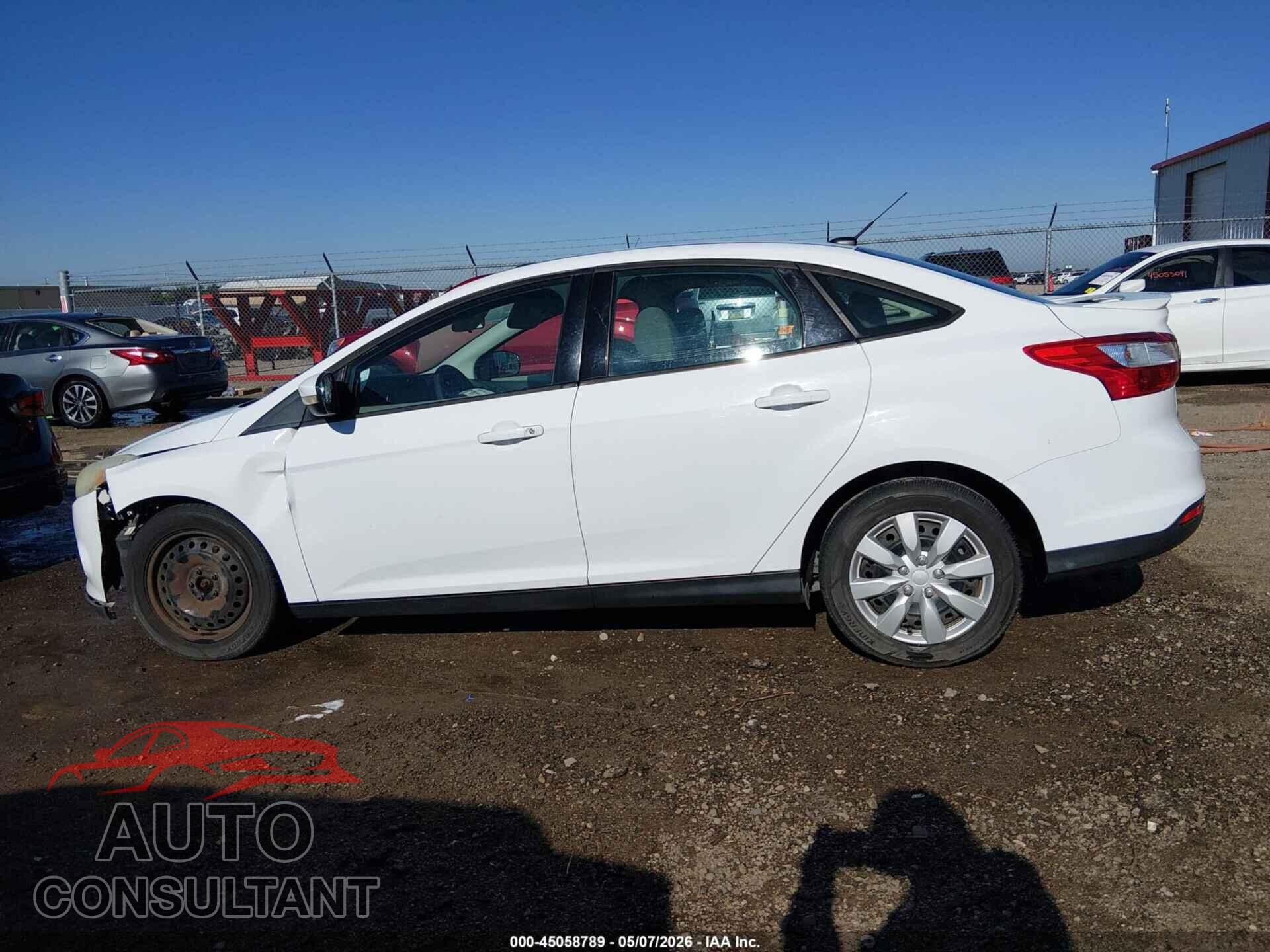 FORD FOCUS 2013 - 1FADP3F27DL364045