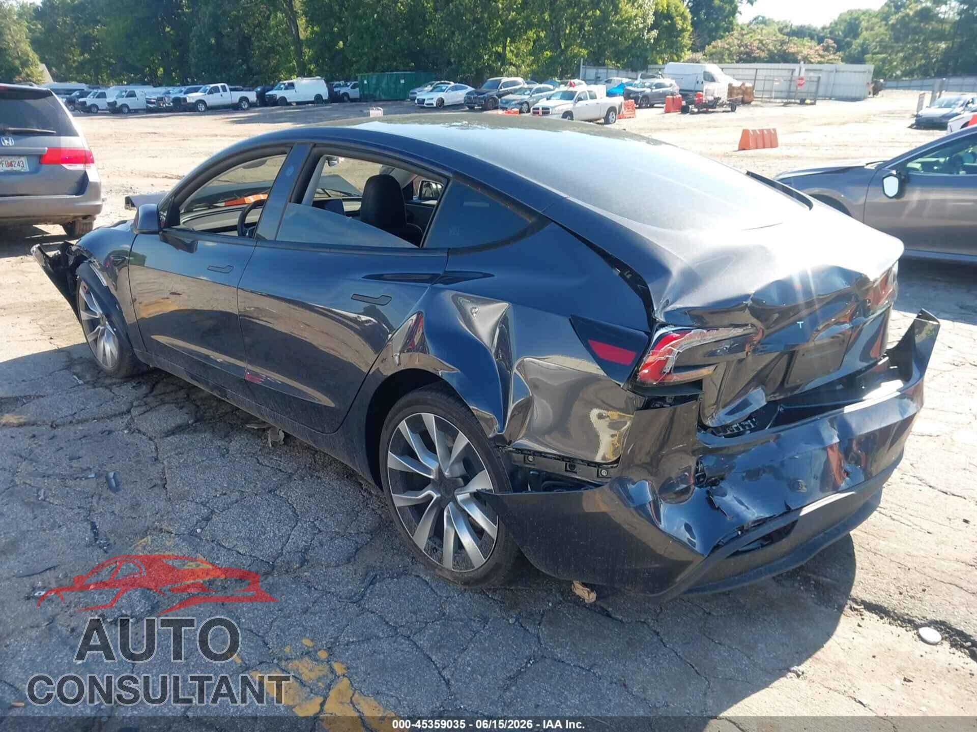 TESLA MODEL 3 2024 - 5YJ3E1EA2RF767451