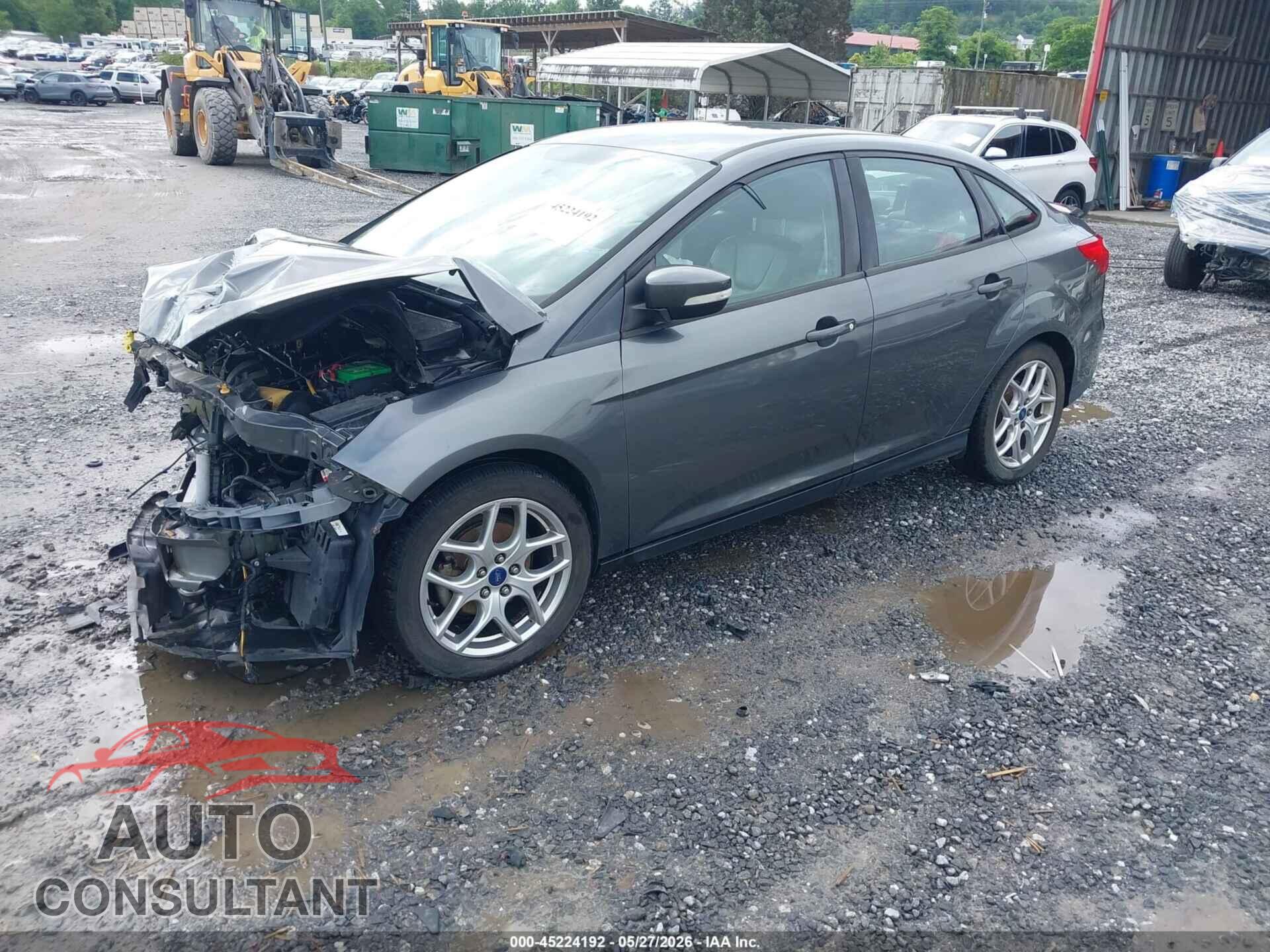 FORD FOCUS 2015 - 1FADP3F26FL214771