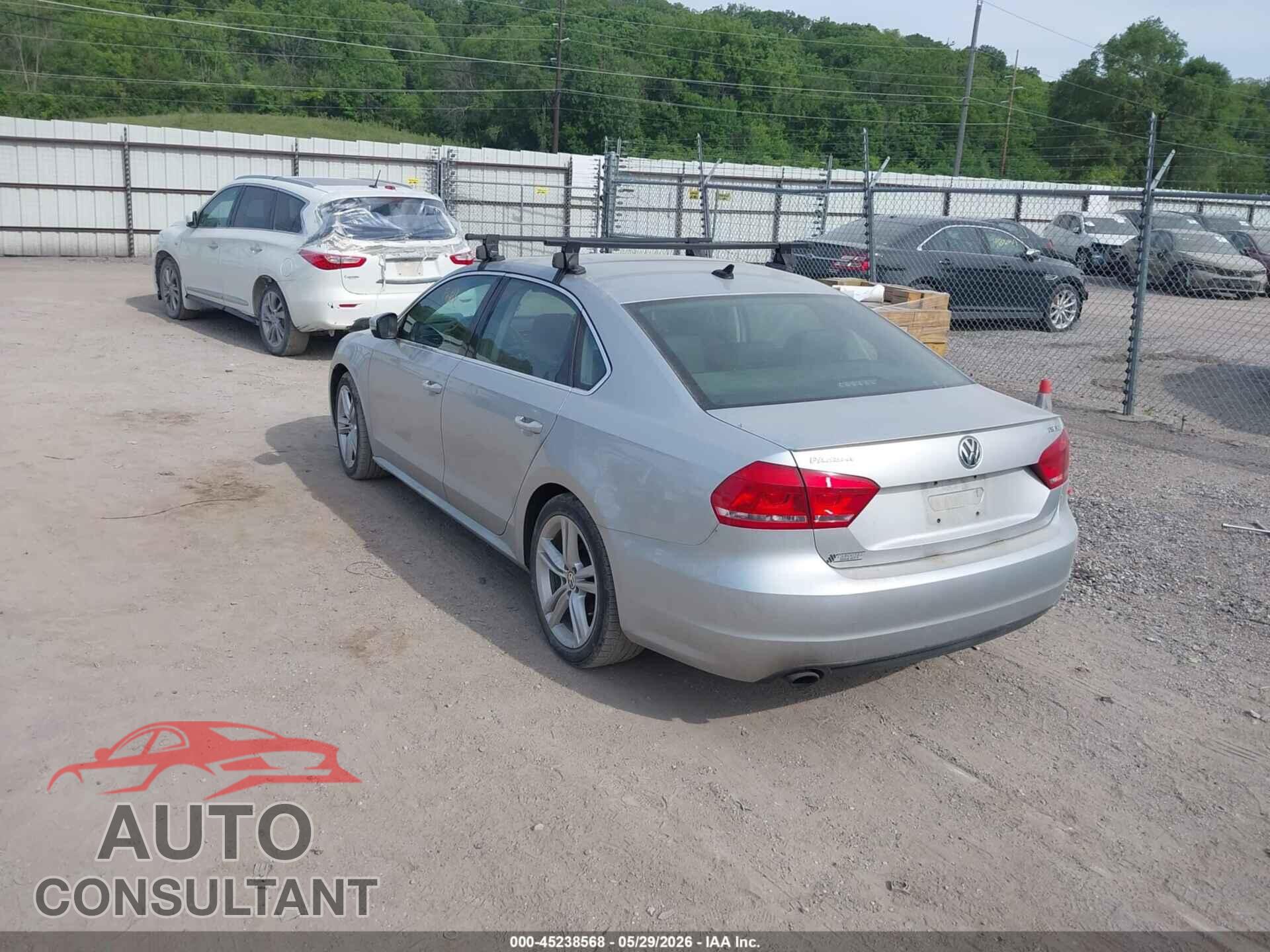 VOLKSWAGEN PASSAT 2014 - 1VWBS7A30EC116001