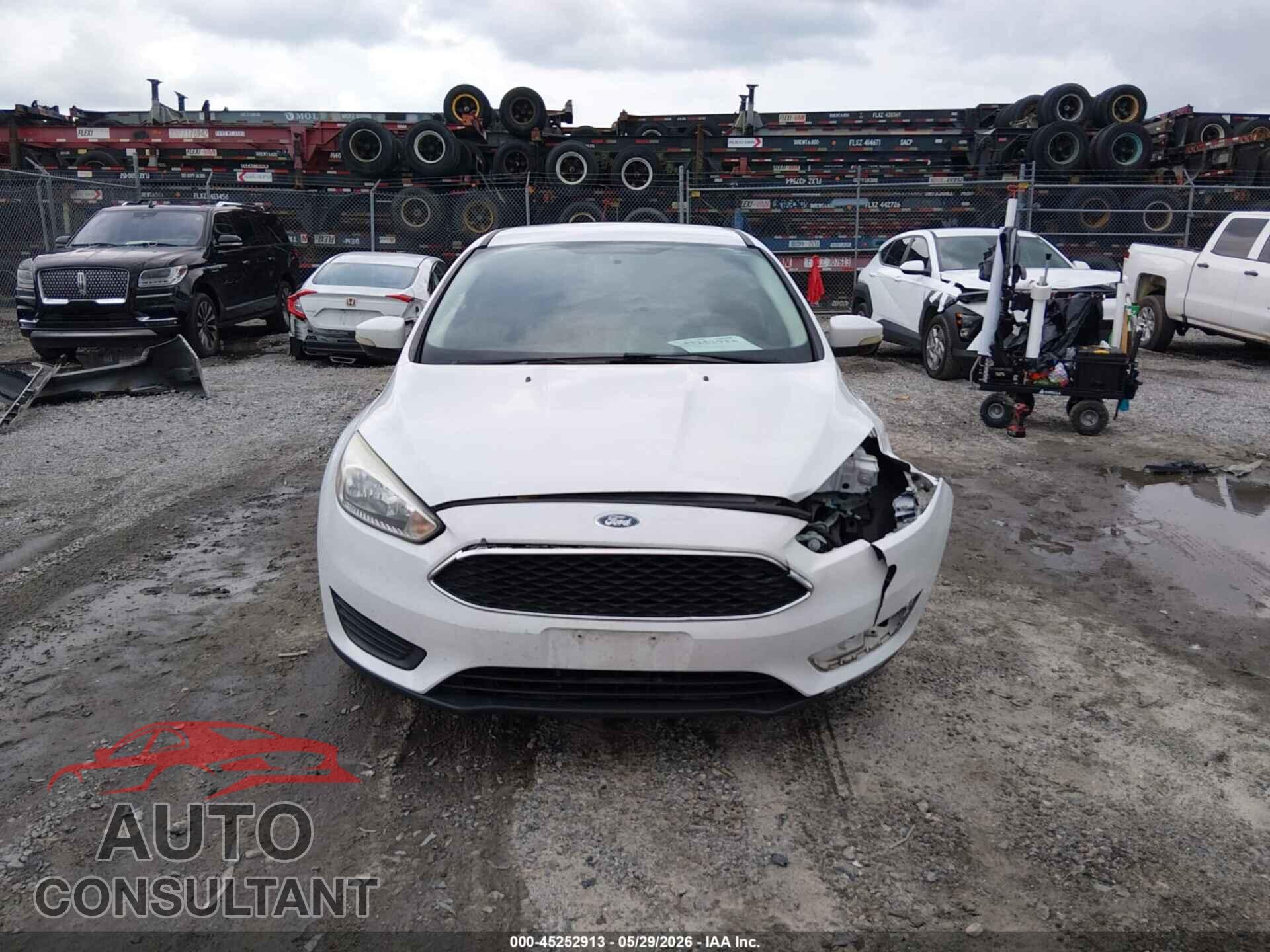 FORD FOCUS 2017 - 1FADP3F21HL322119