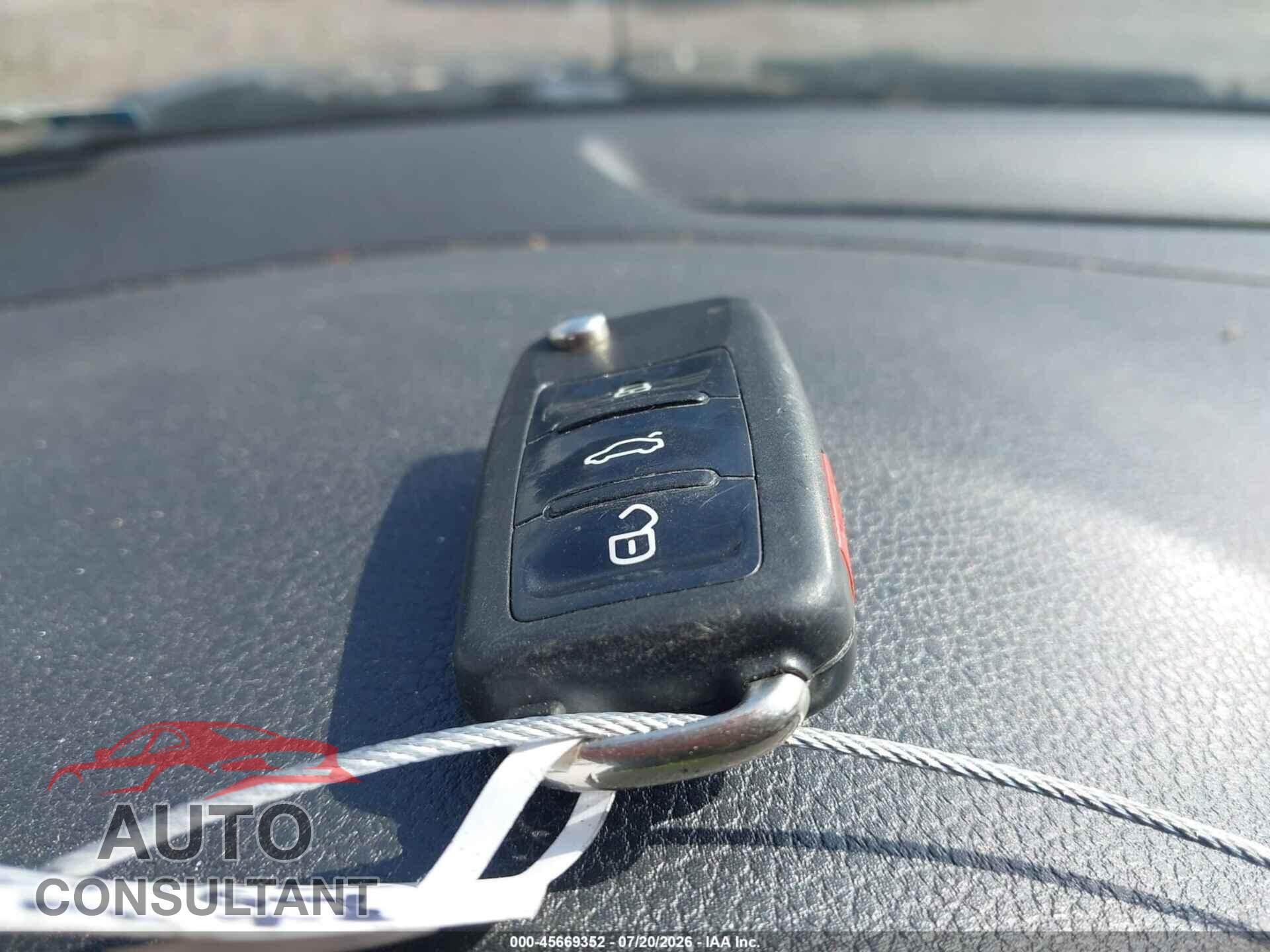 VOLKSWAGEN JETTA 2017 - 3VWDB7AJ7HM400719