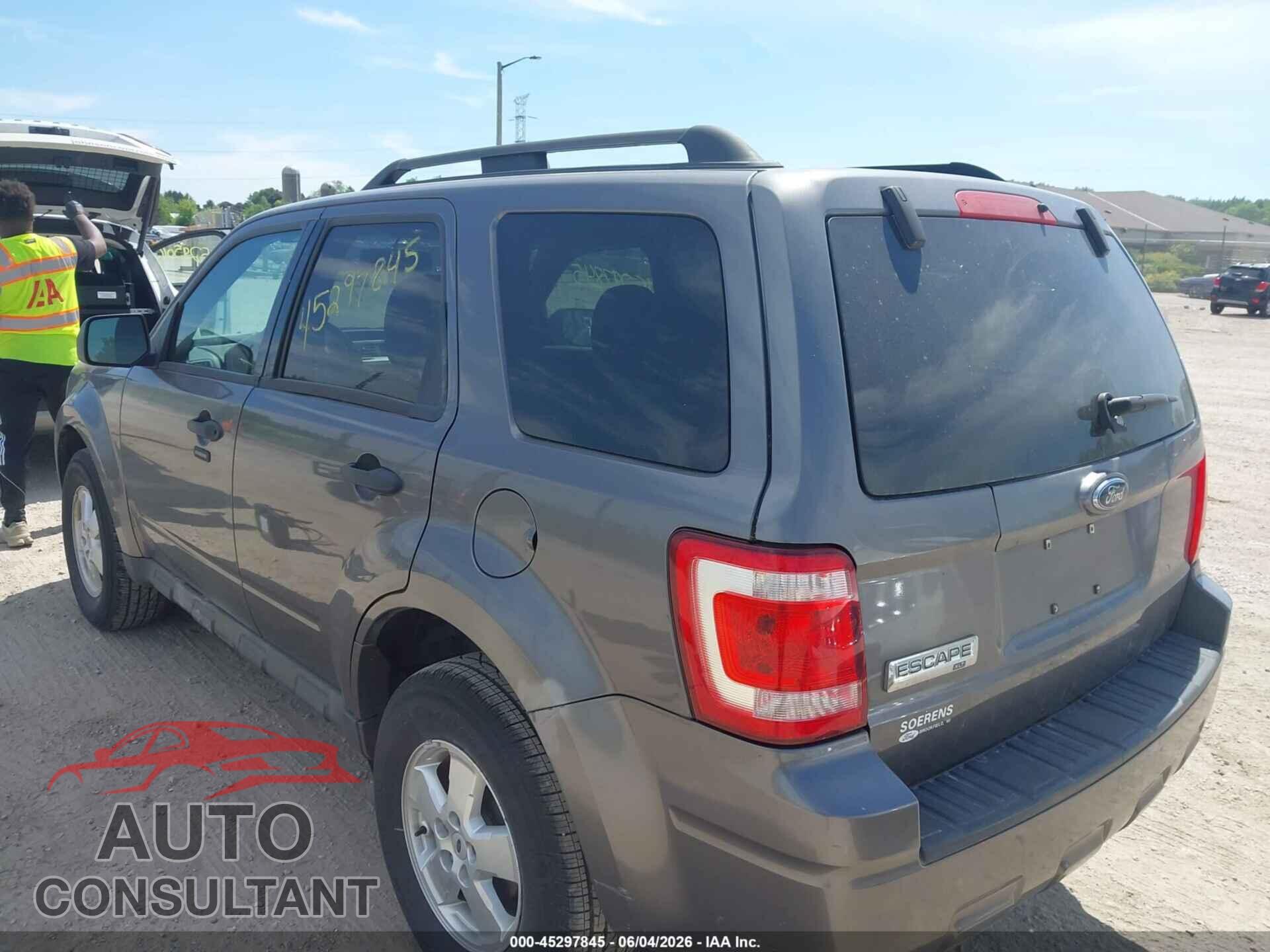 FORD ESCAPE 2009 - 1FMCU03G79KC21022