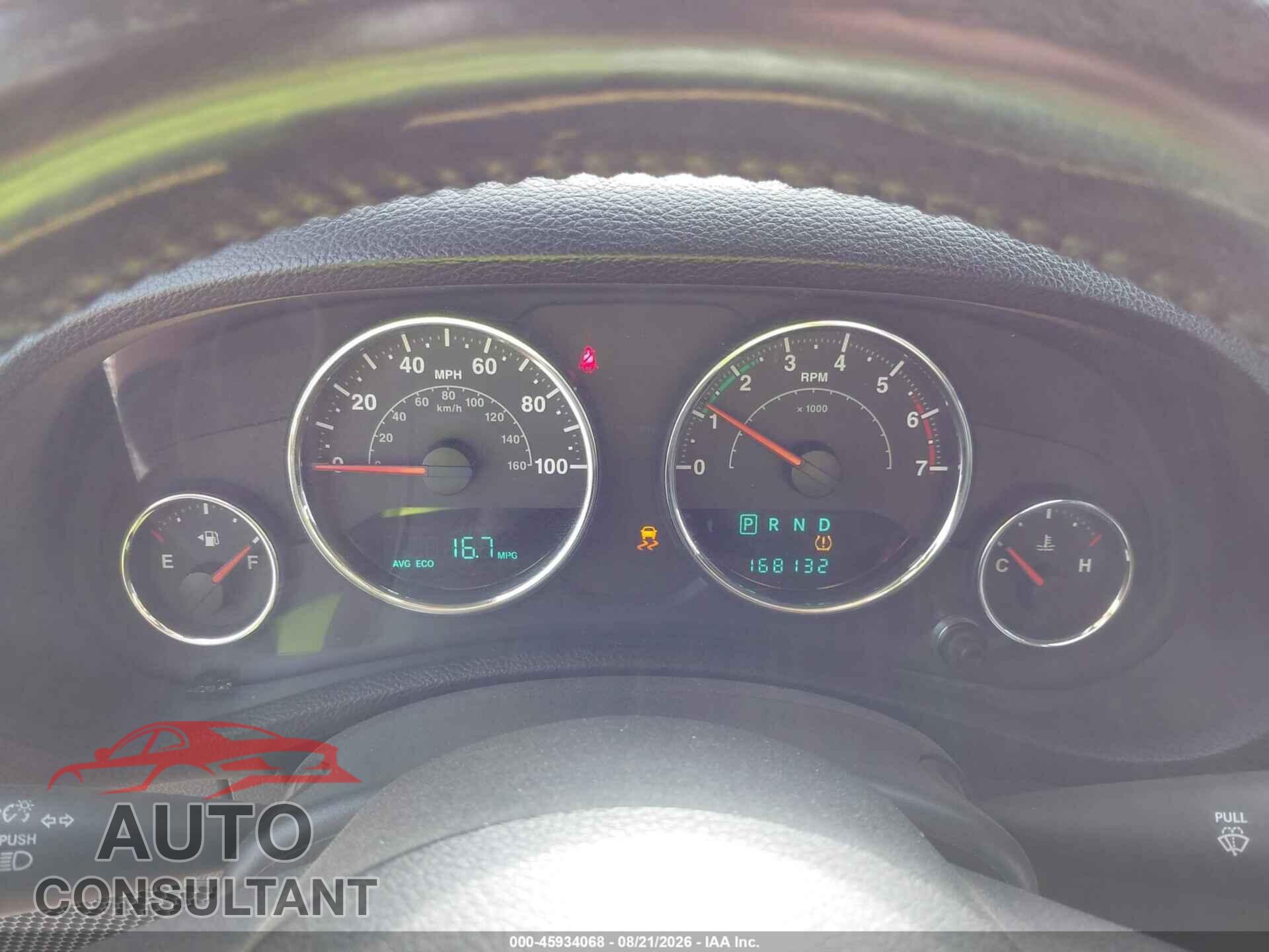 JEEP WRANGLER 2011 - 1J4AA2D16BL526709