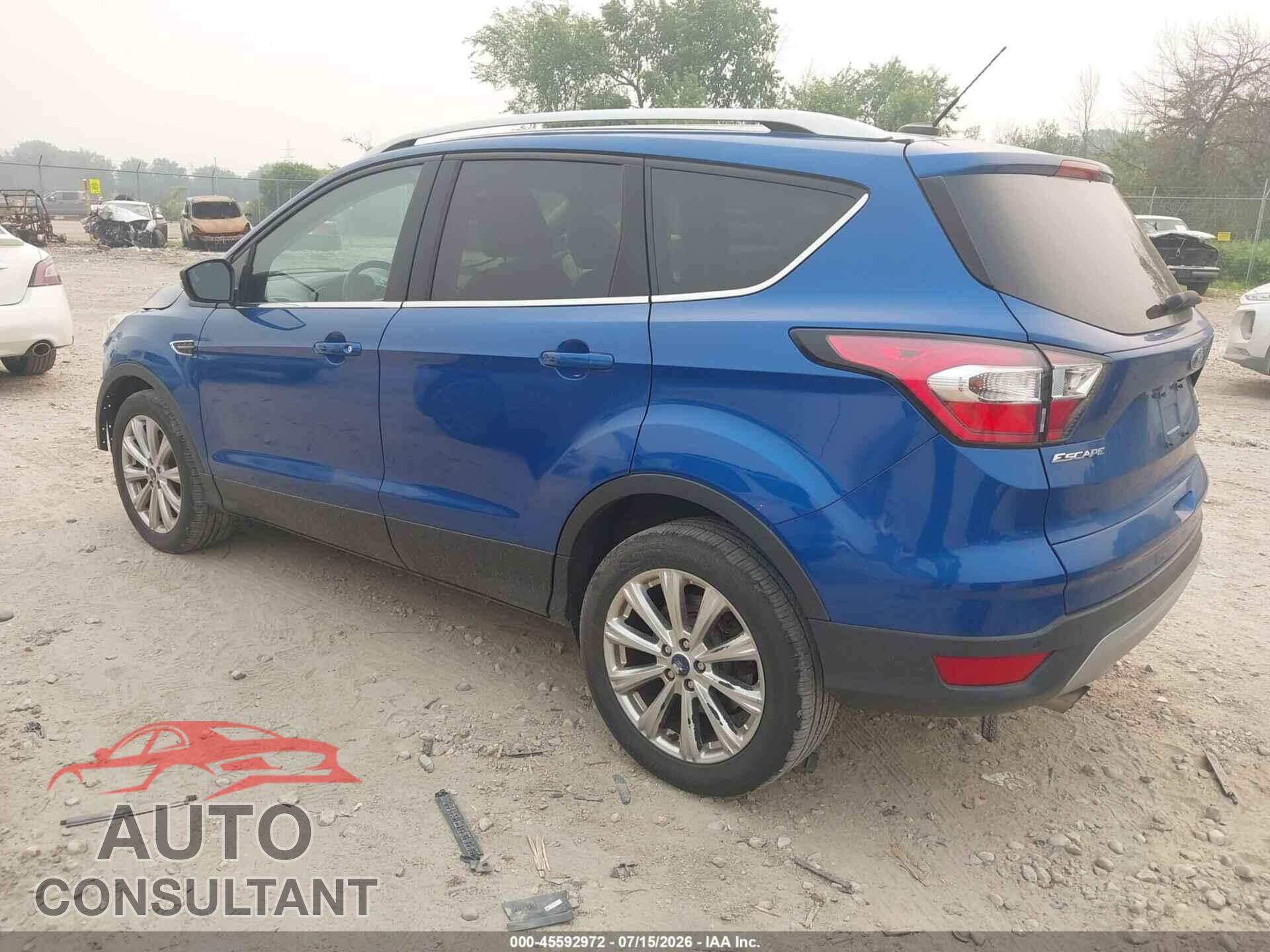 FORD ESCAPE 2017 - 1FMCU9JD8HUC93444
