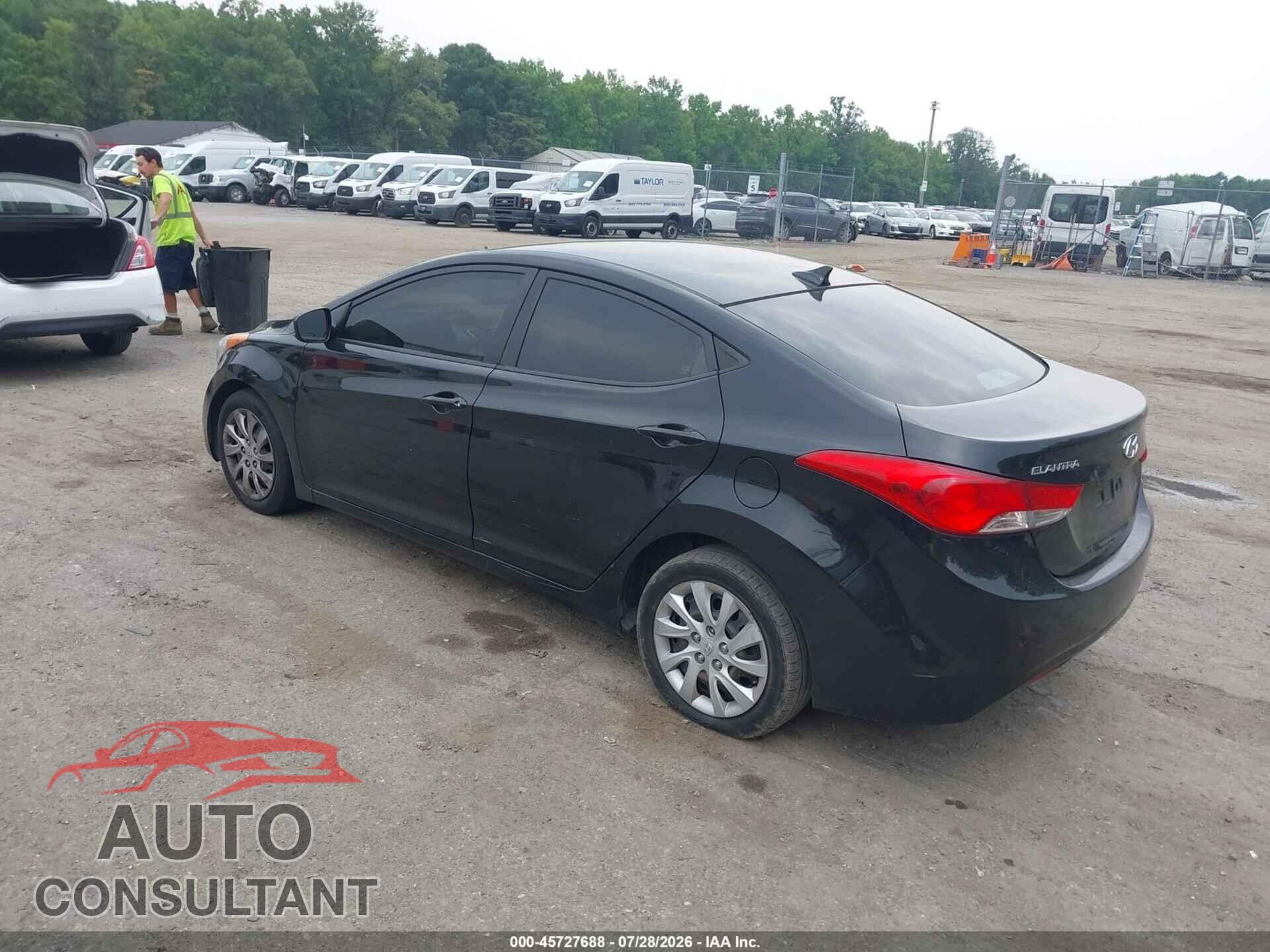 HYUNDAI ELANTRA 2012 - 5NPDH4AE7CH148049