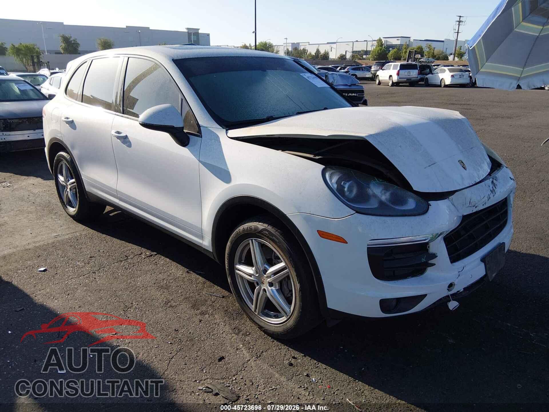PORSCHE CAYENNE 2016 - WP1AA2A29GKA37168