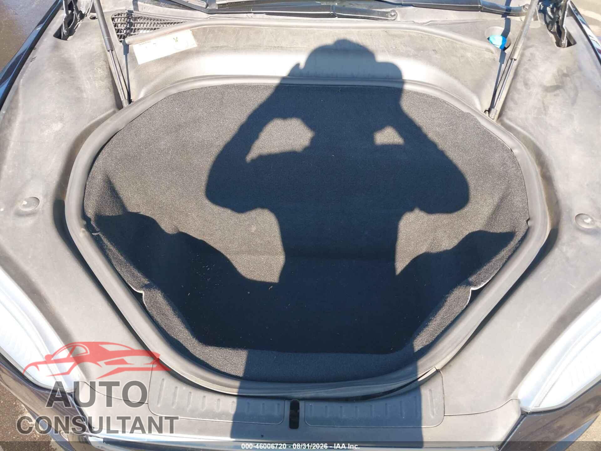 TESLA MODEL S 2015 - 5YJSA1H23FF093852