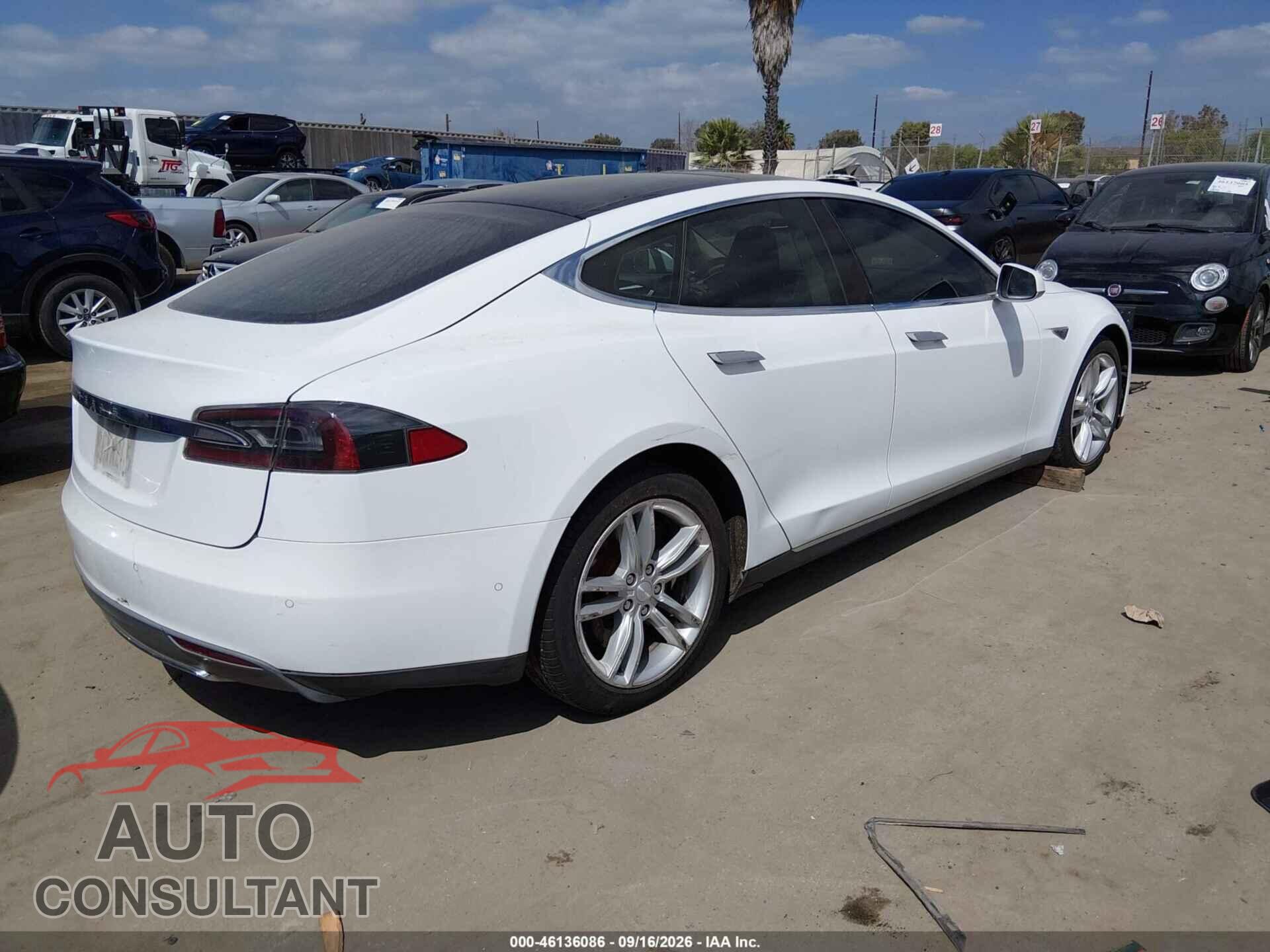 TESLA MODEL S 2015 - 5YJSA1S24FF093867