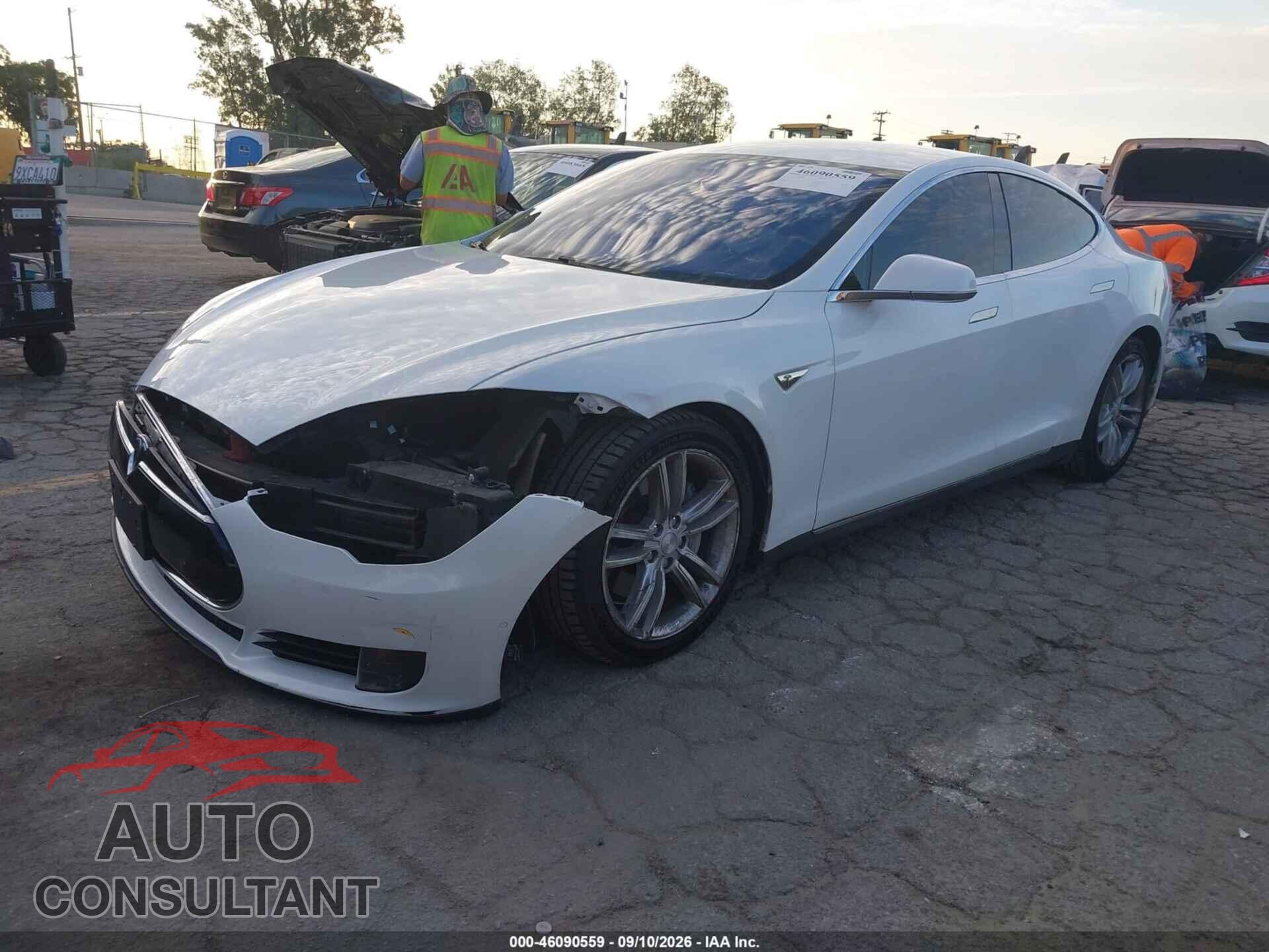TESLA MODEL S 2015 - 5YJSA1H26FF085969