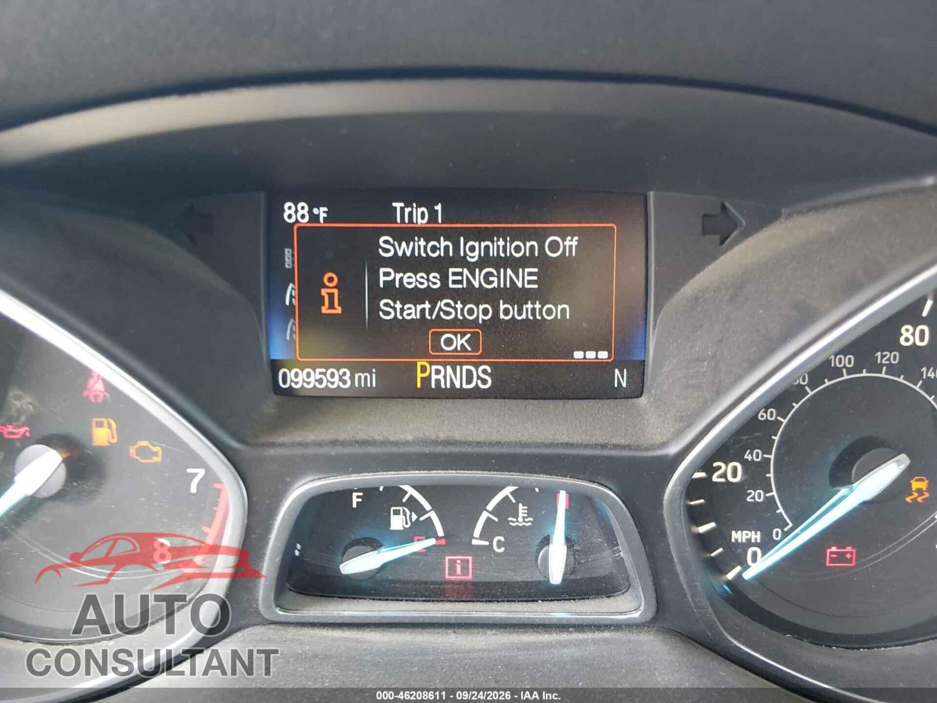 FORD ESCAPE 2017 - 1FMCU9JD0HUE32143